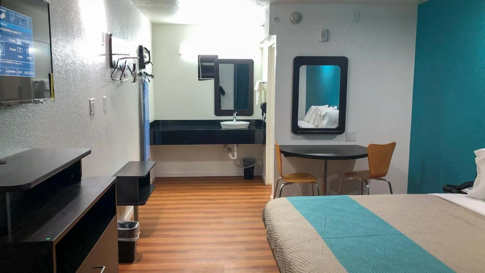 Bed in Motel 6-Temple, TX