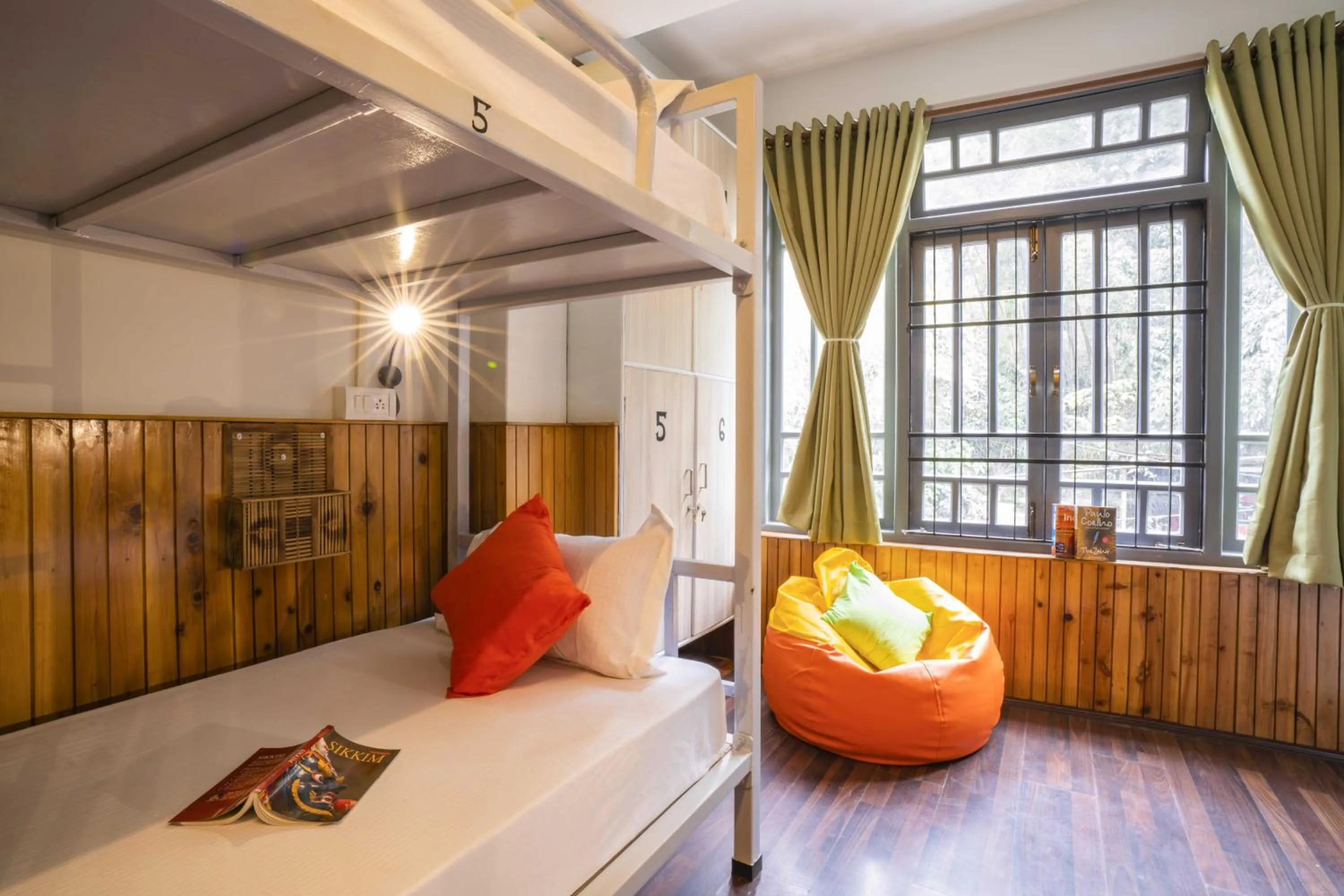 bunk bed, Bed in Zostel Gangtok
