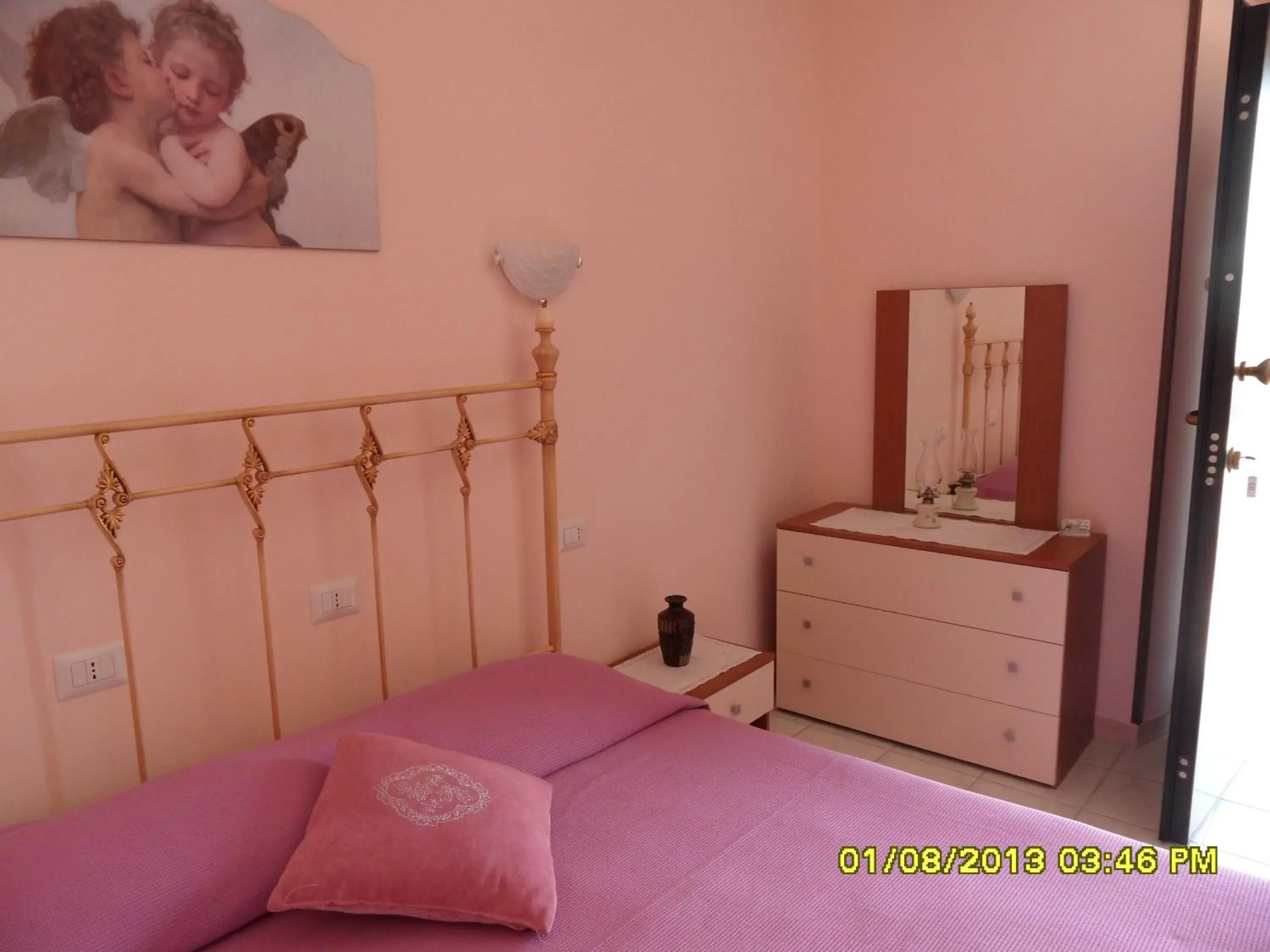 Triple Room with Garden View - single occupancy in Bed & Breakfast Garrupa Triple Room with Garden View - single occupancy in Bed & Breakfast Garrupa