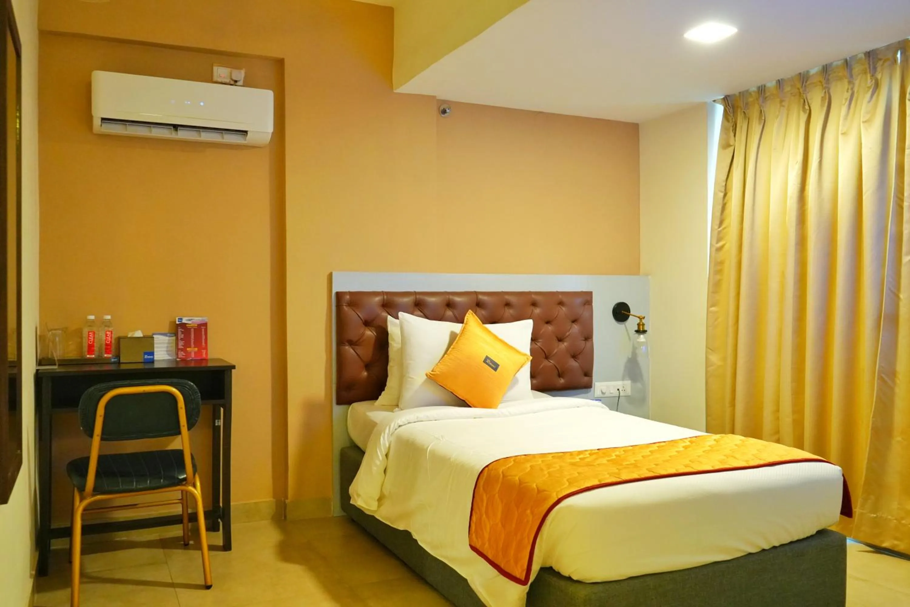 Photo of the whole room, Bed in The Altruist Hotel Whitefield