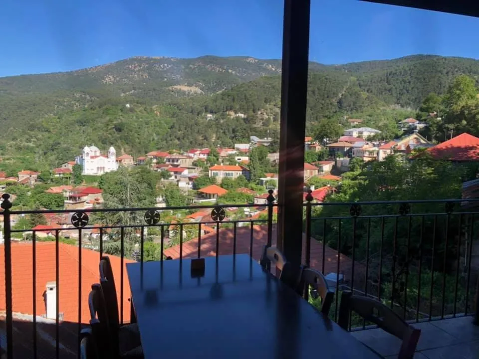 Mountain Rose Hotel & Restaurant