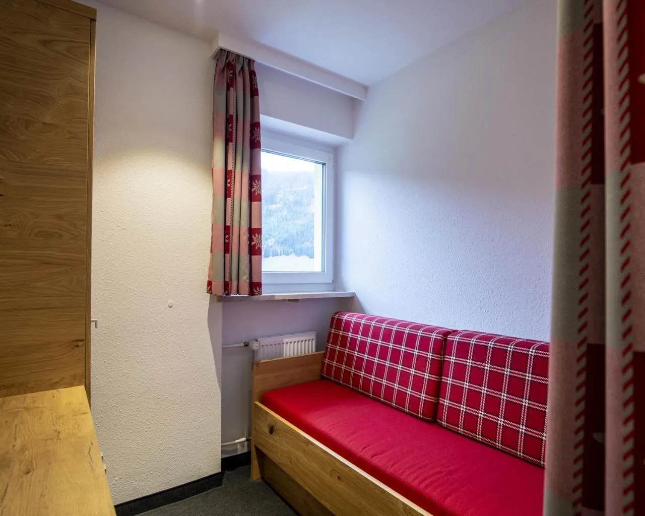 Decorative detail, Bed in Gästehaus Boersch