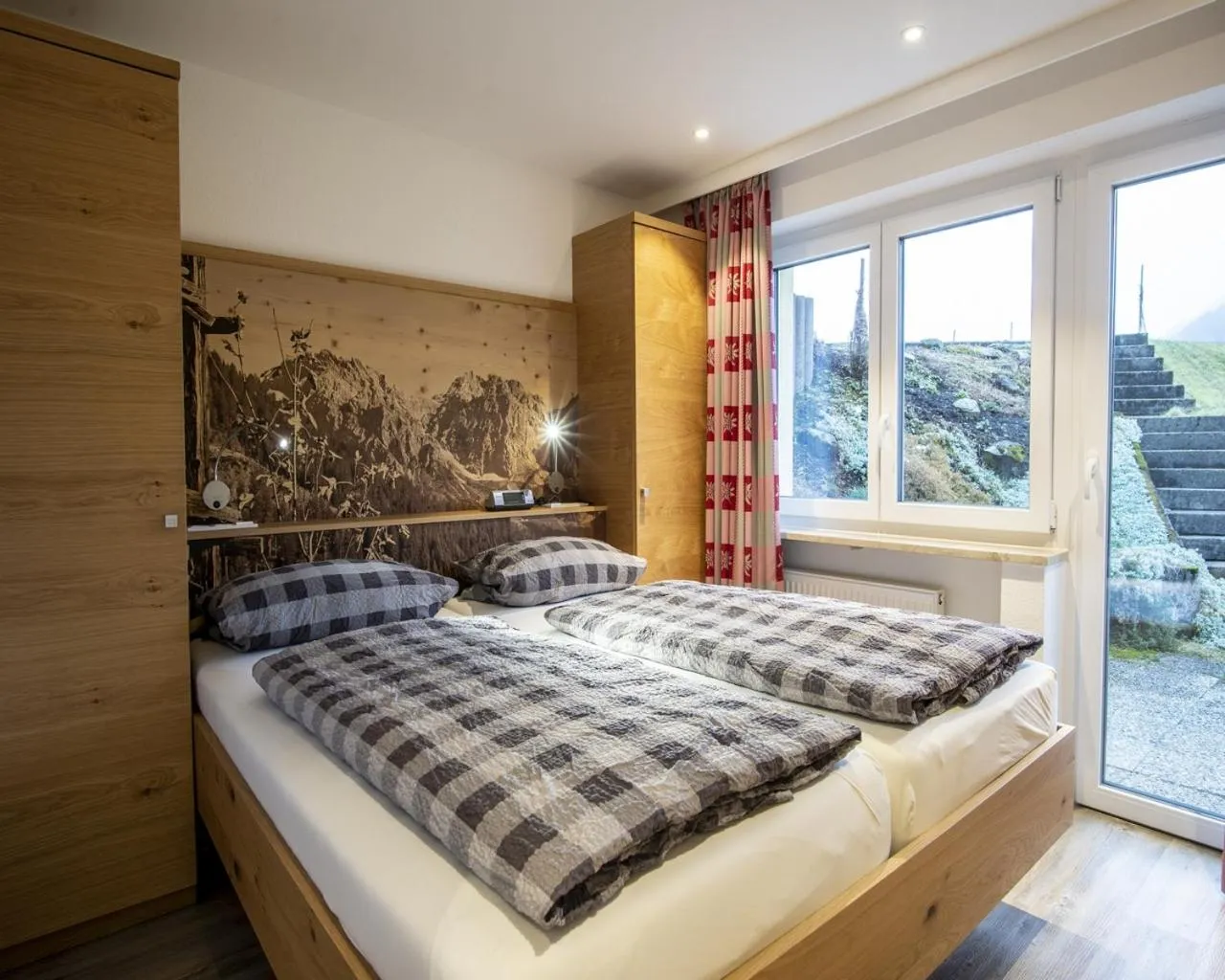 Decorative detail, Bed in Gästehaus Boersch