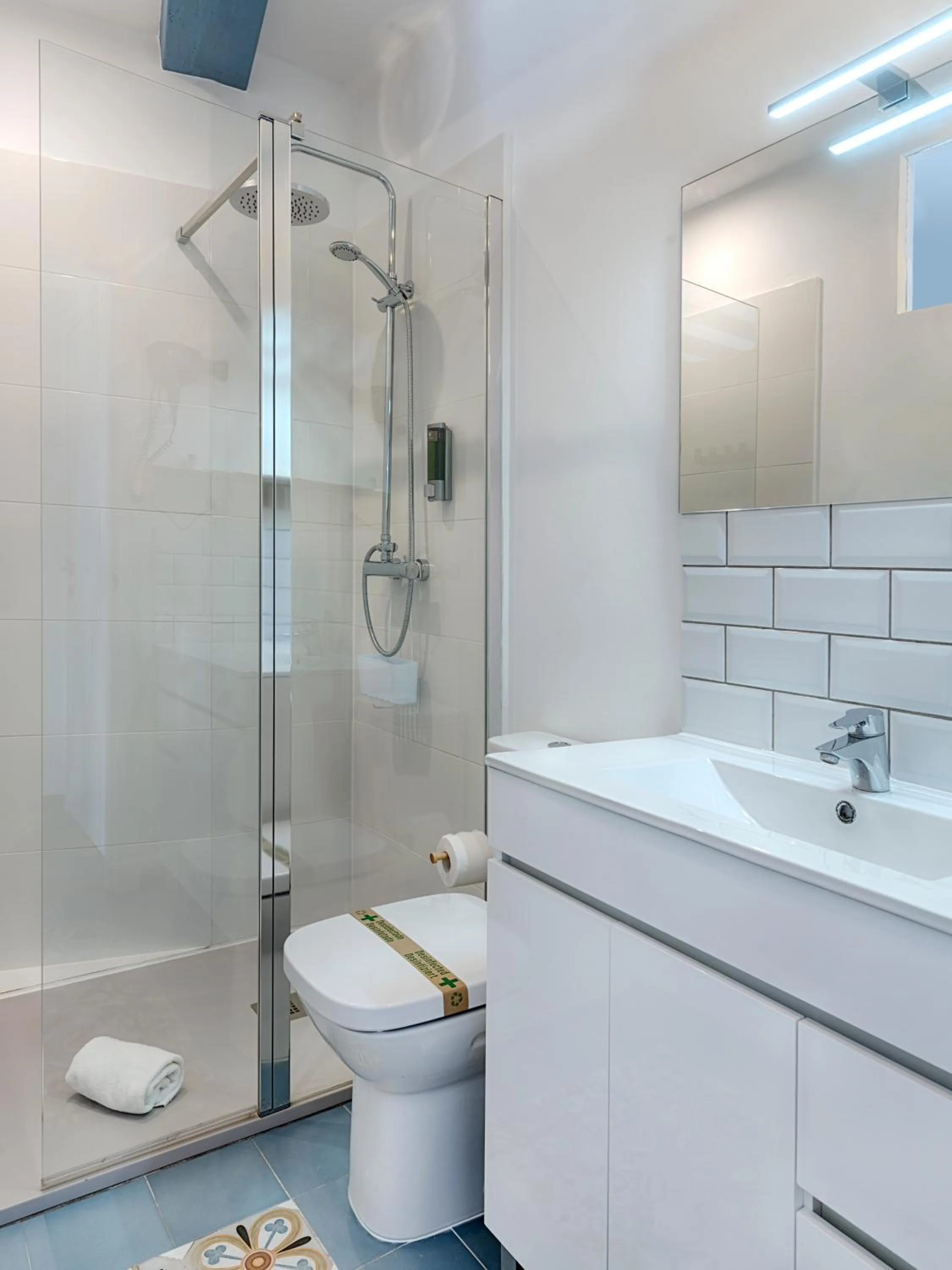 Bathroom in Hostal Altea House