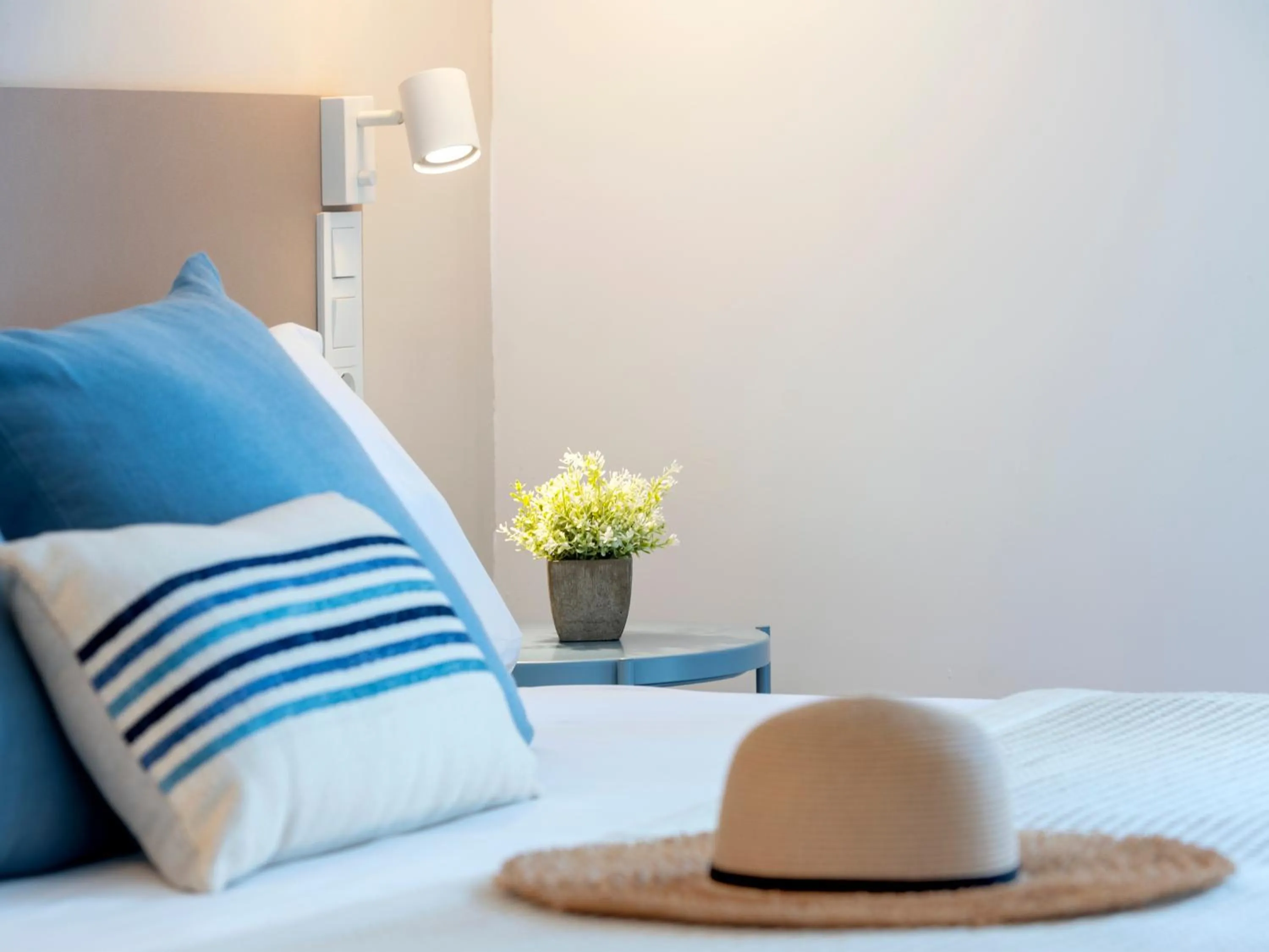 Decorative detail, Bed in Hostal Altea House