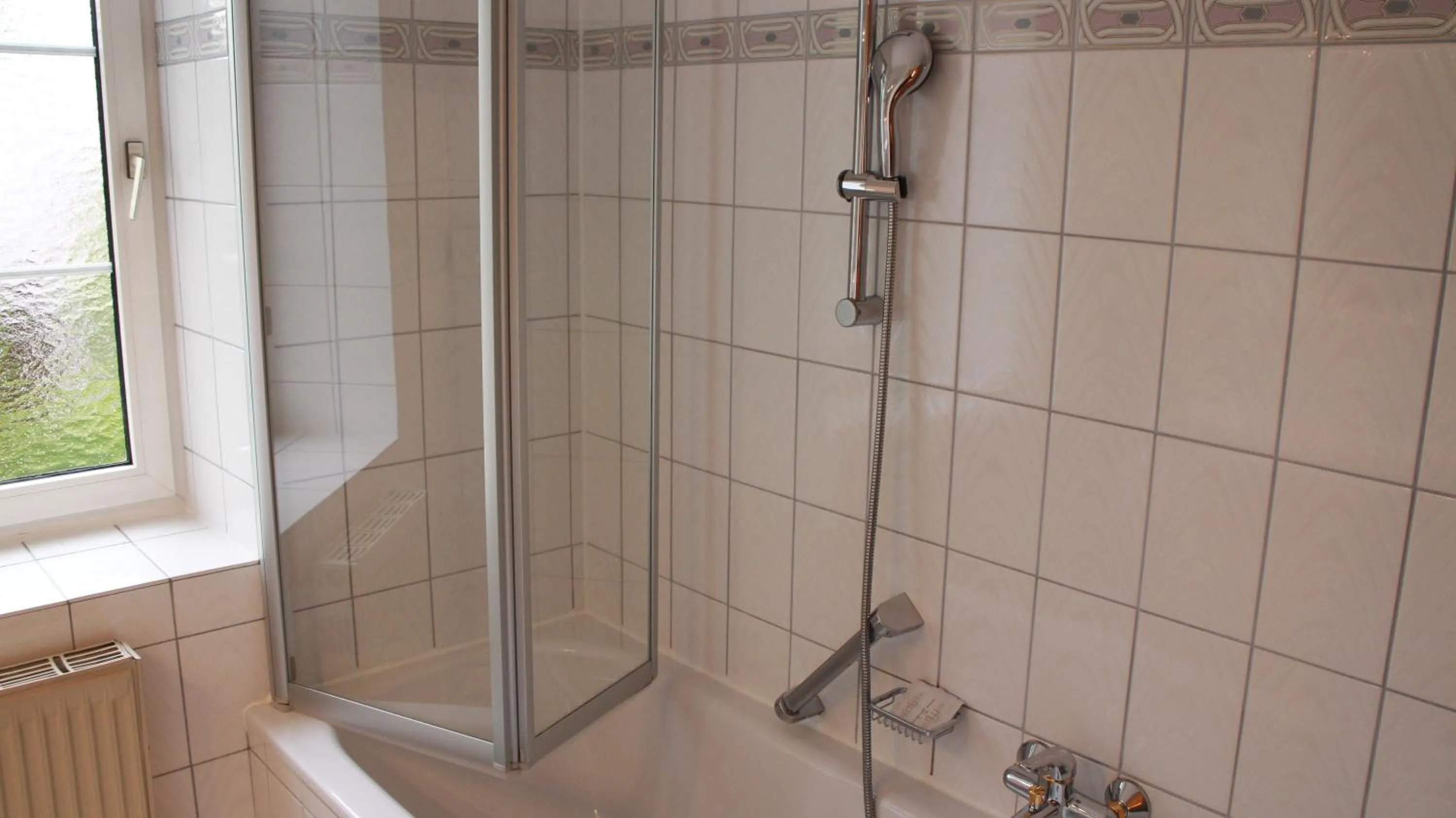 Shower in Hotel Josefa