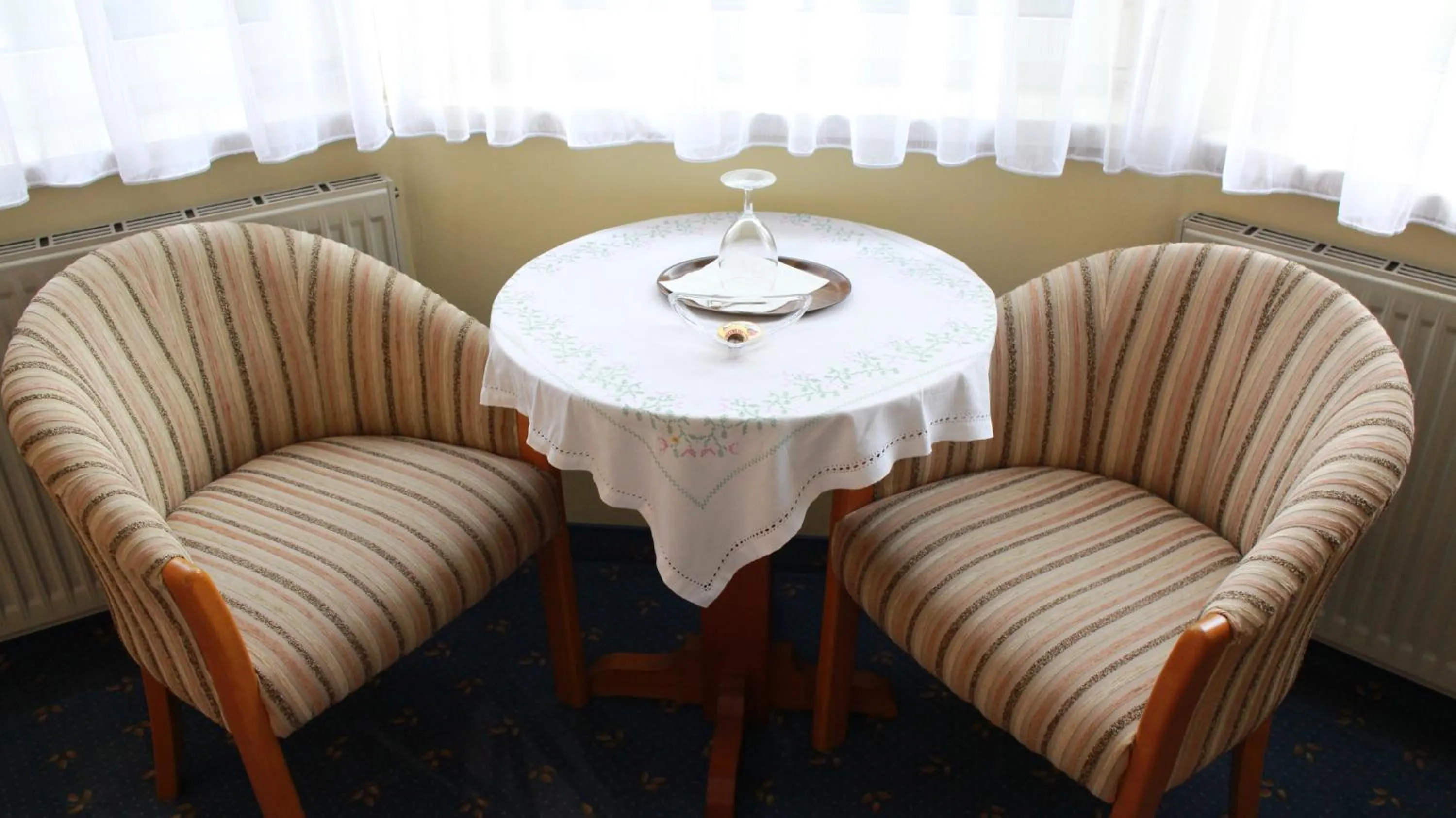 Lounge or bar in Hotel Josefa