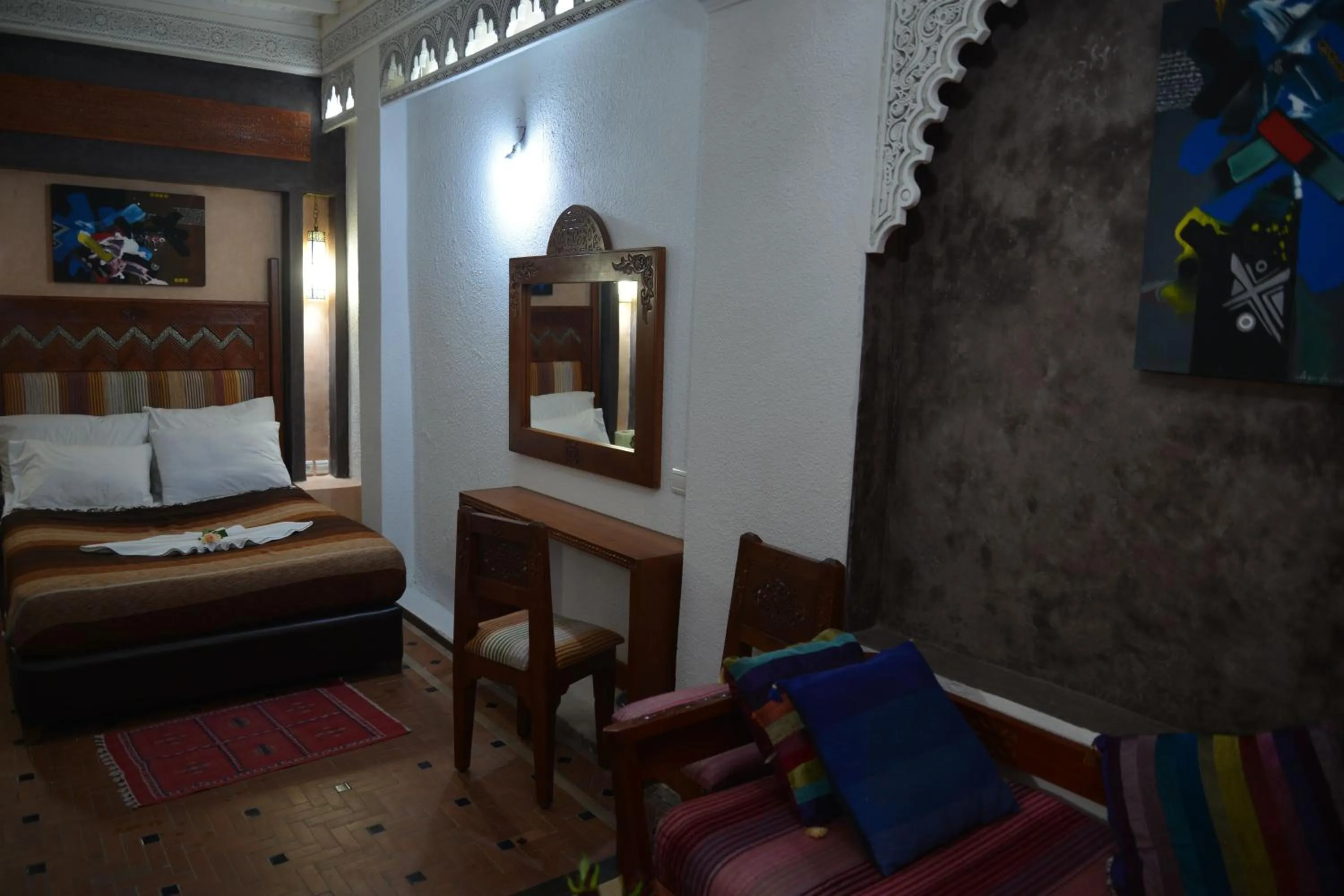 Decorative detail, Bed in Riad Nakhla