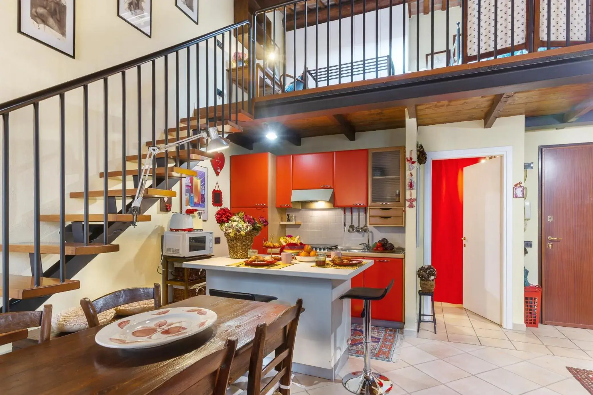 GuestHost - Ariostea University Duplex Apartment GuestHost - Ariostea University Duplex Apartment
