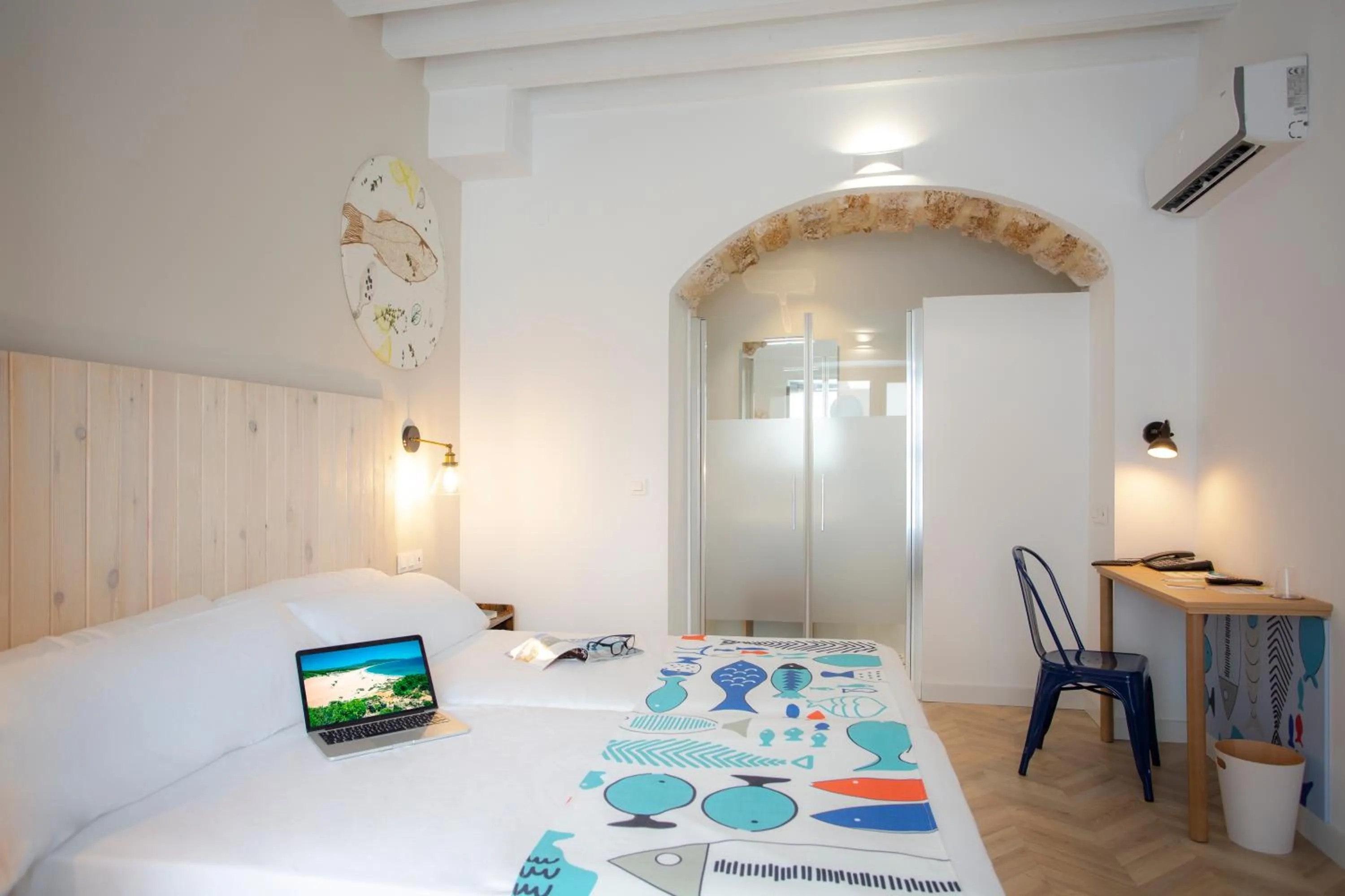 Photo of the whole room, Bed in Casual con Duende Cadiz