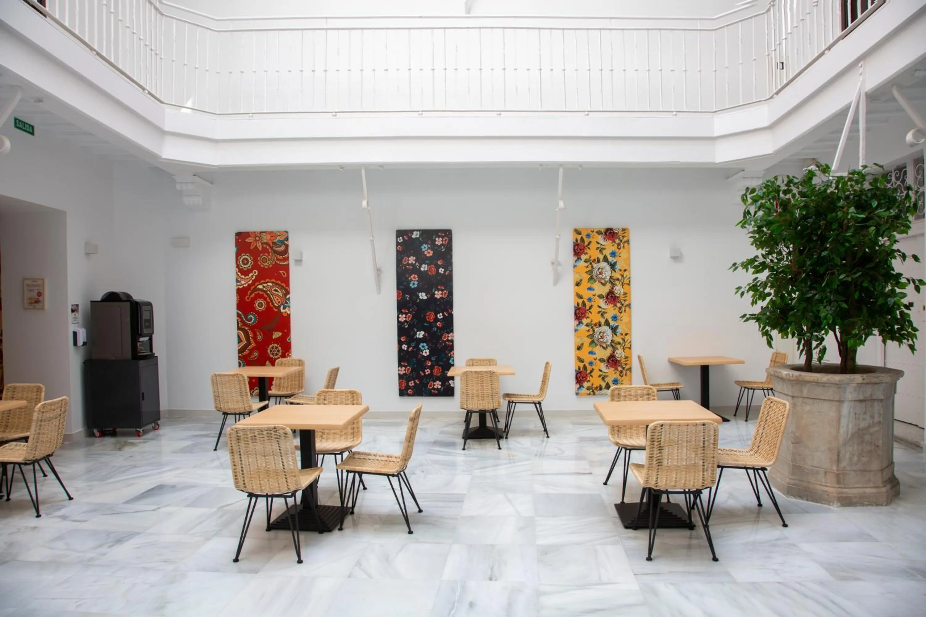 Patio in Casual con Duende Cadiz