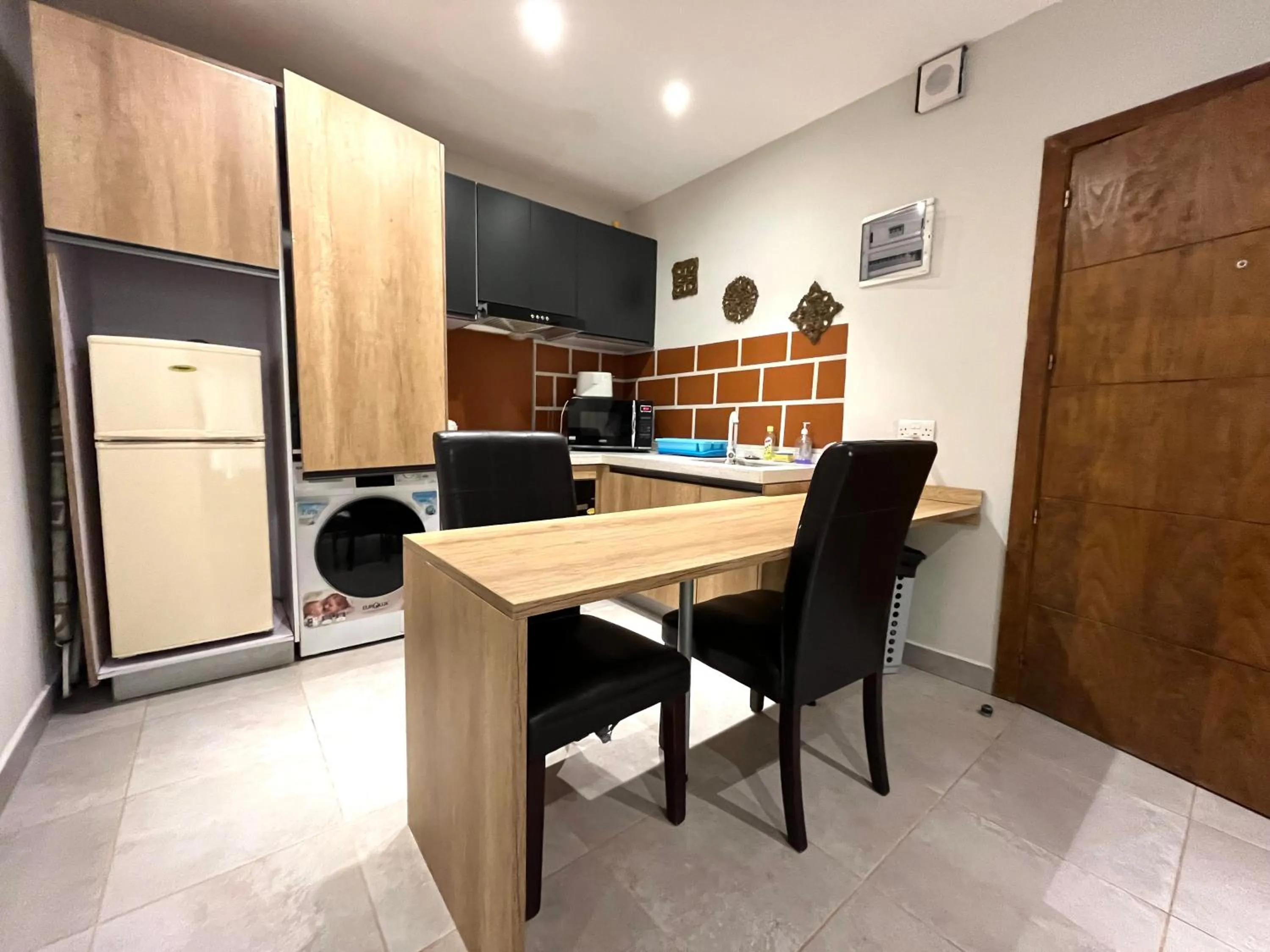 Kitchen or kitchenette in Forest View Apartments