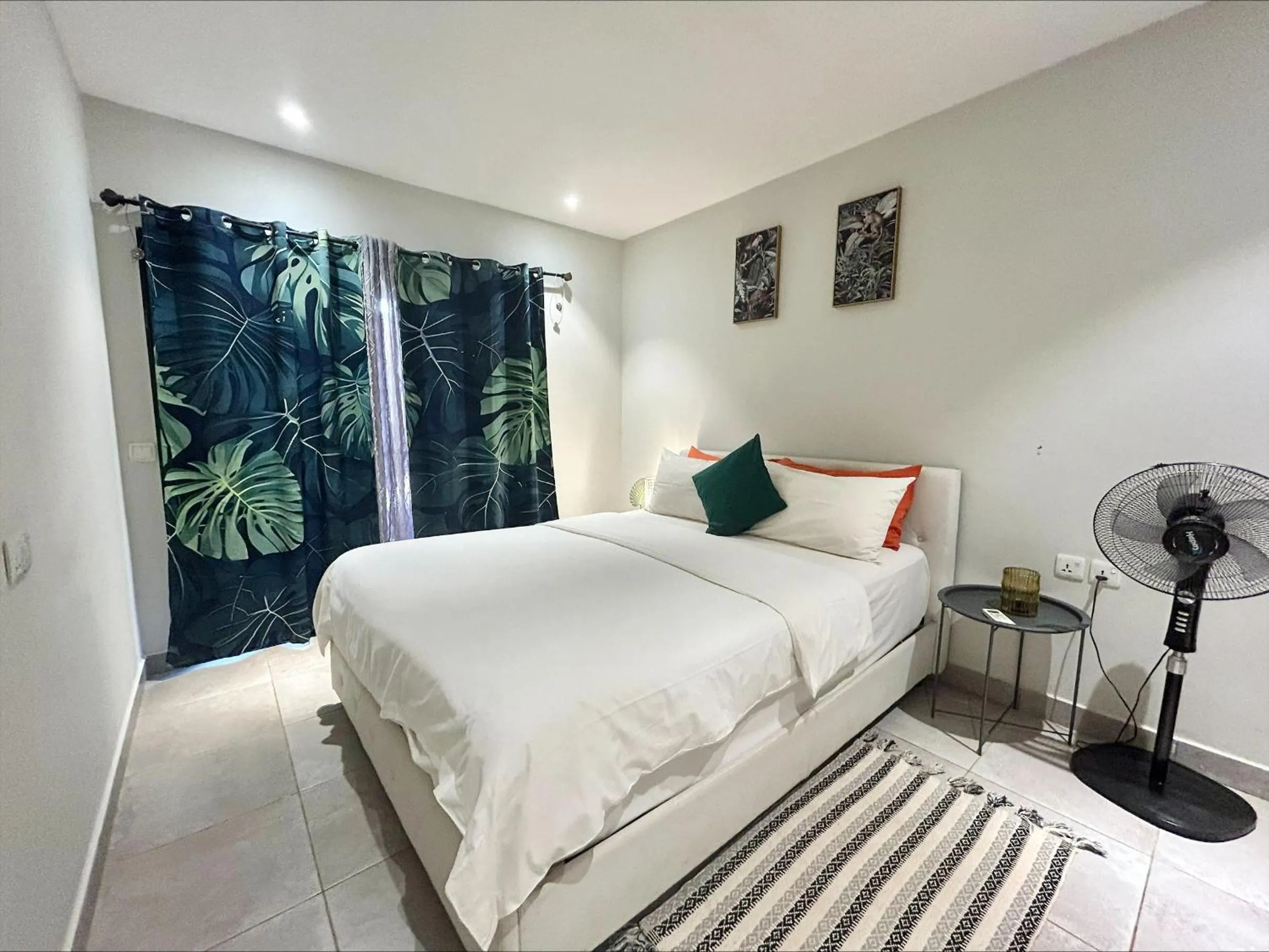 Bed in Forest View Apartments