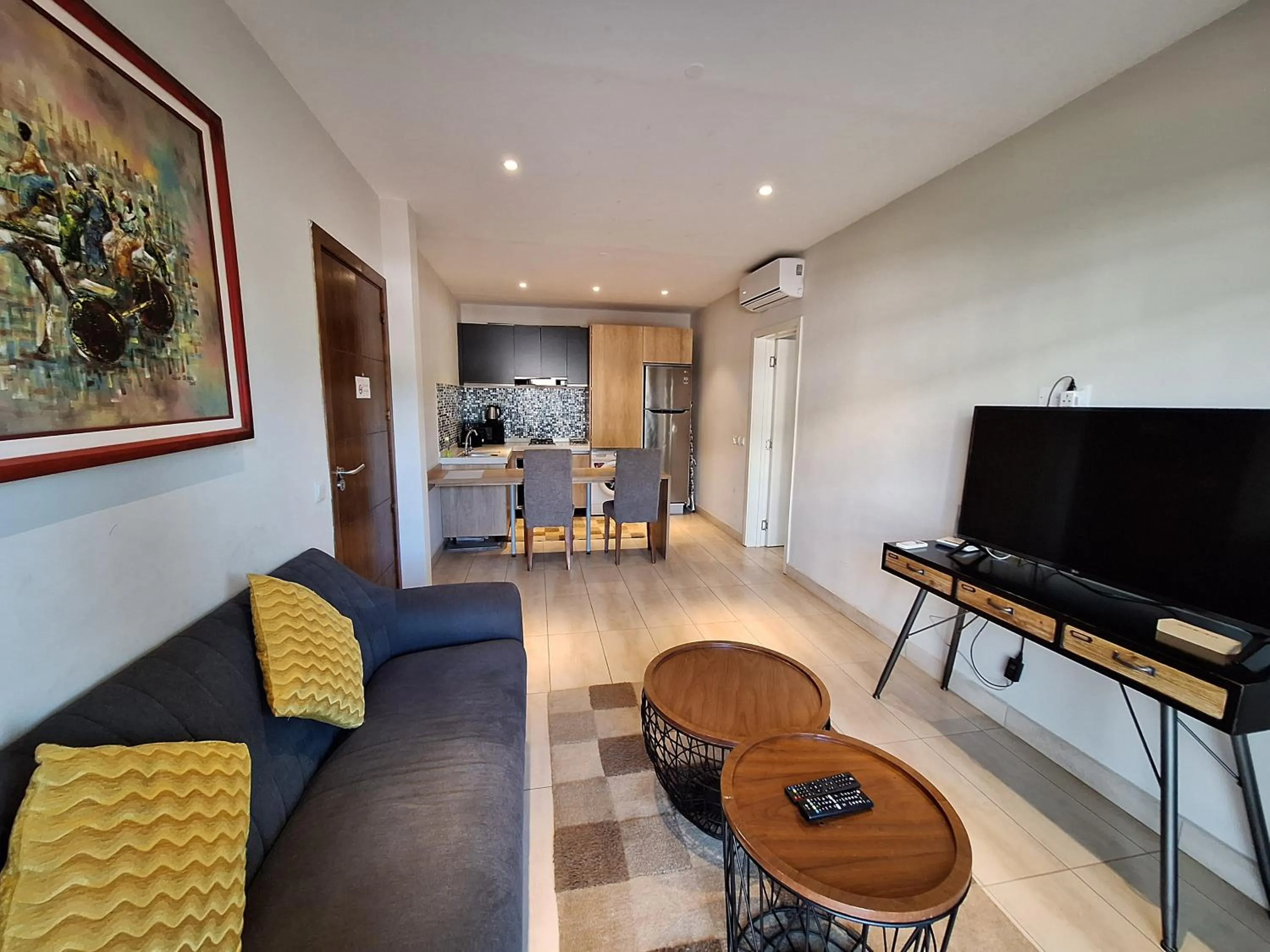 TV and multimedia in Forest View Apartments