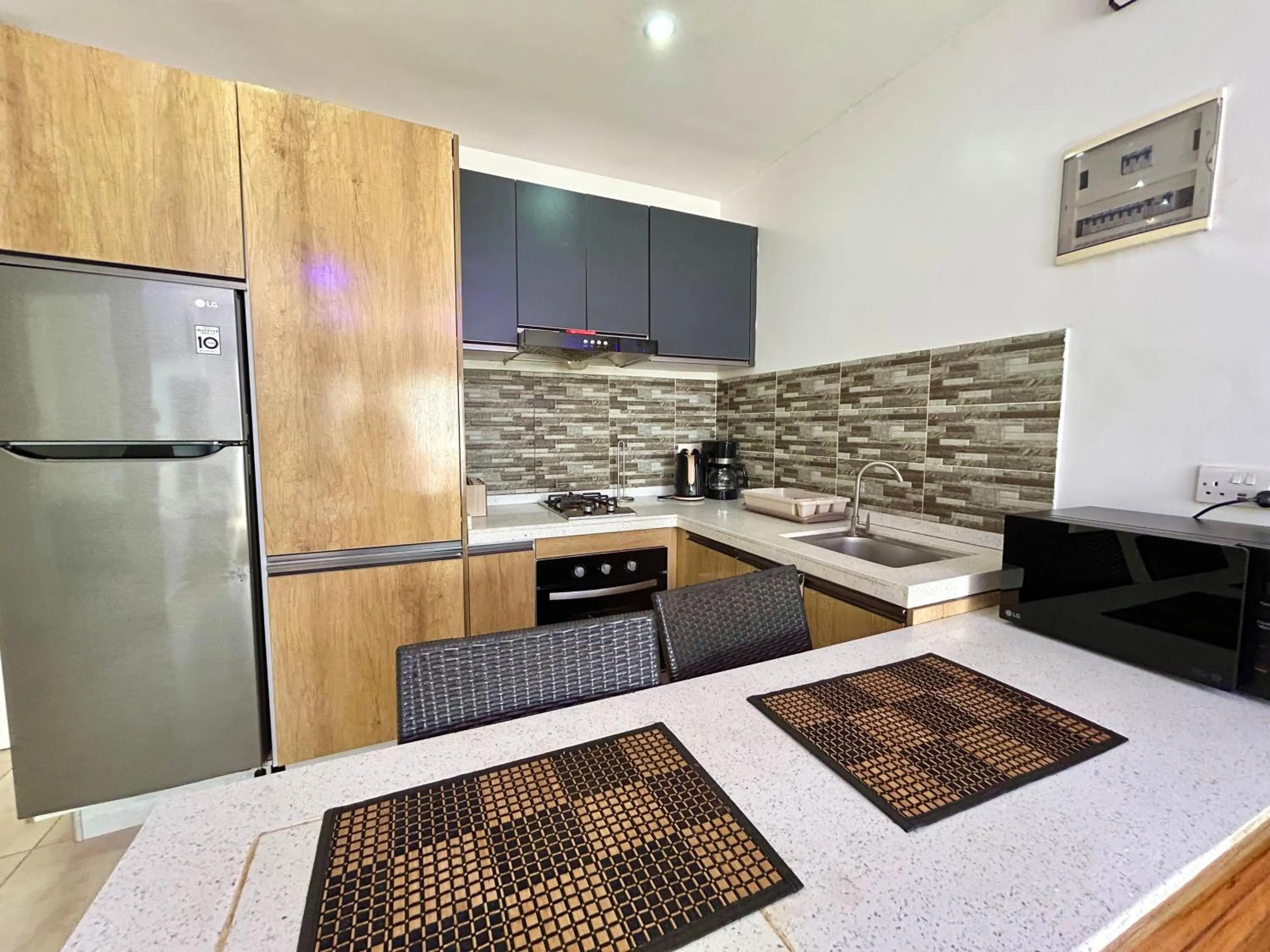 microwave in Forest View Apartments