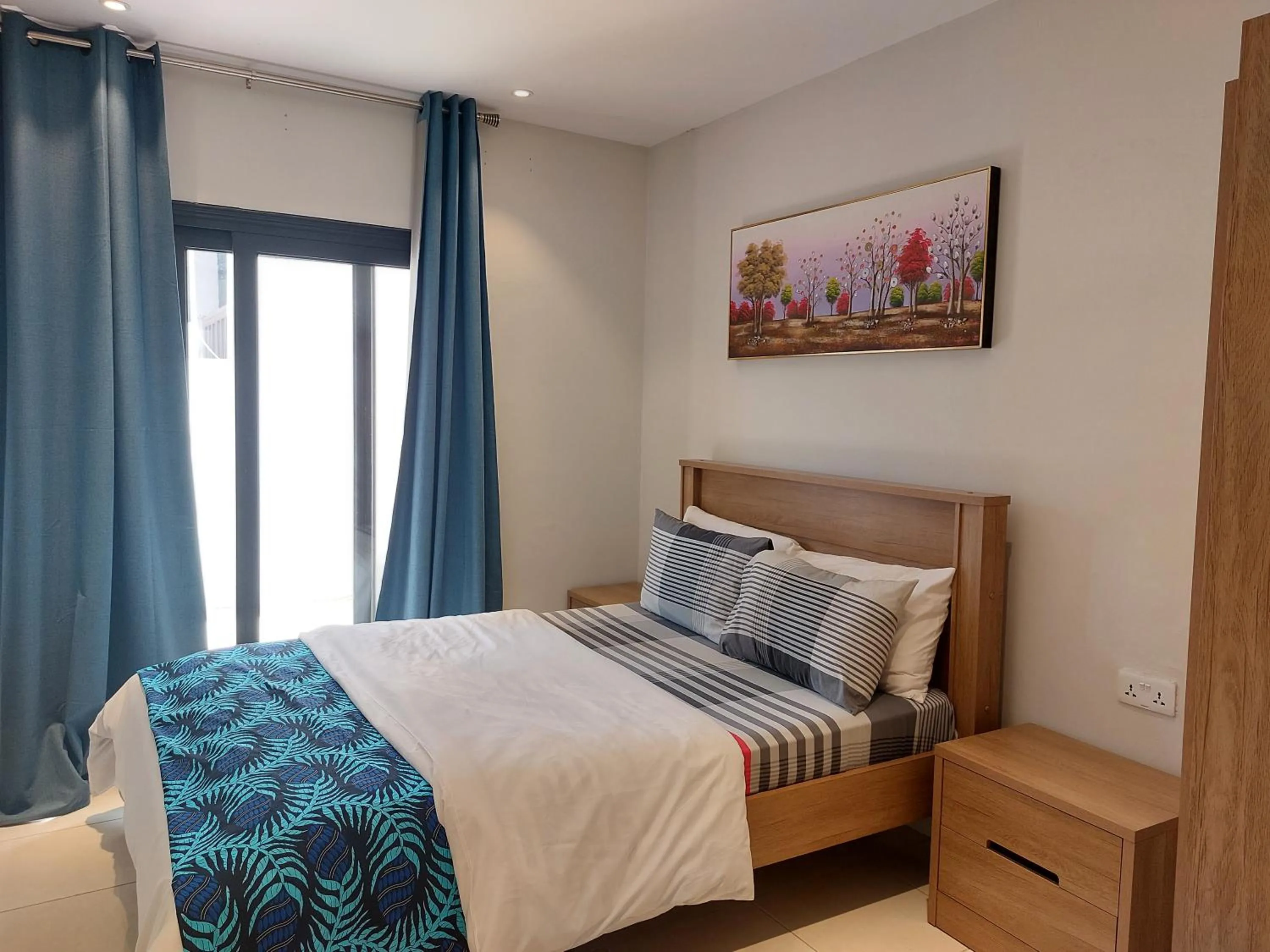 Bedroom, Bed in Forest View Apartments