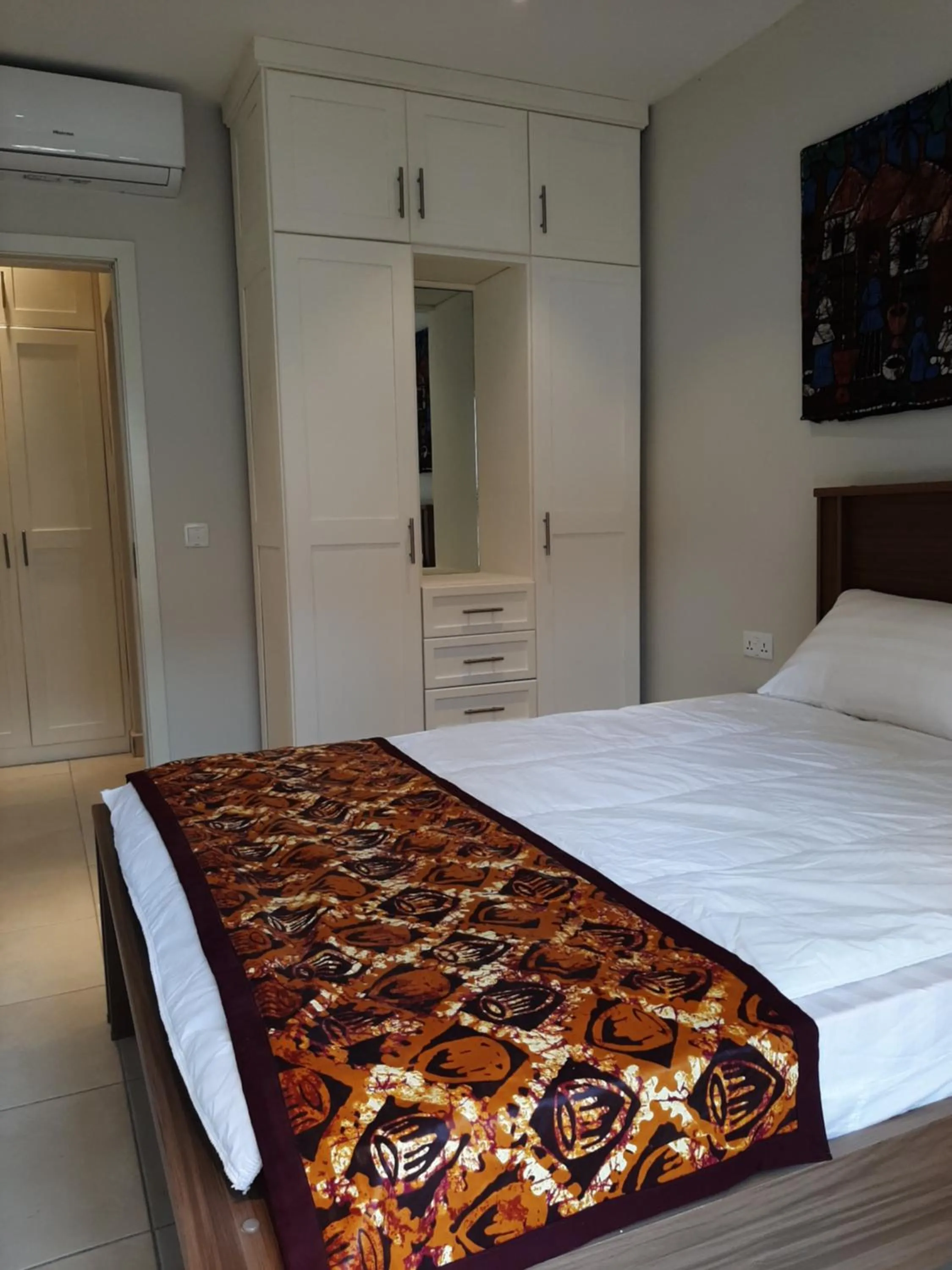 Bedroom, Bed in Forest View Apartments