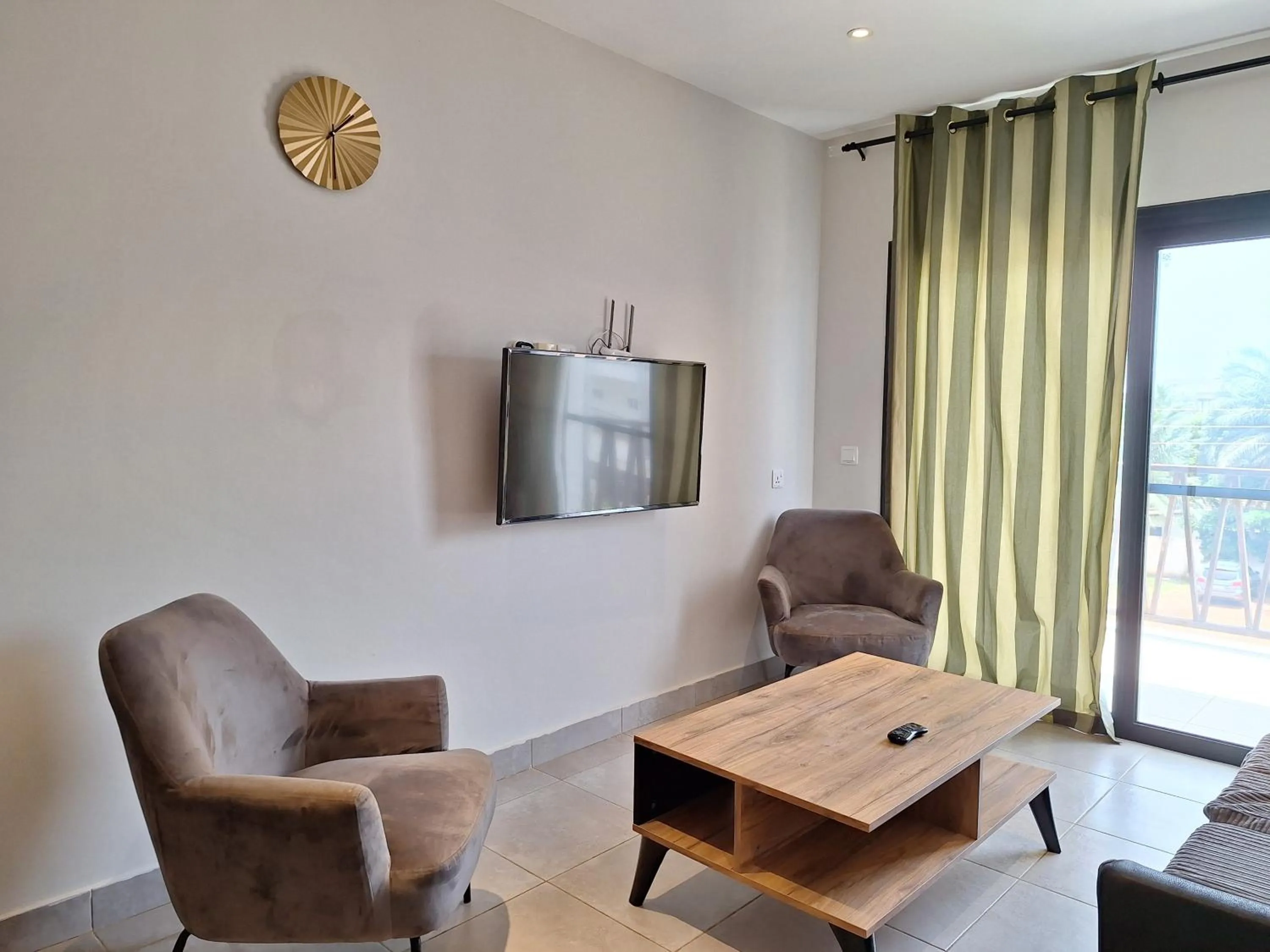 TV and multimedia in Forest View Apartments