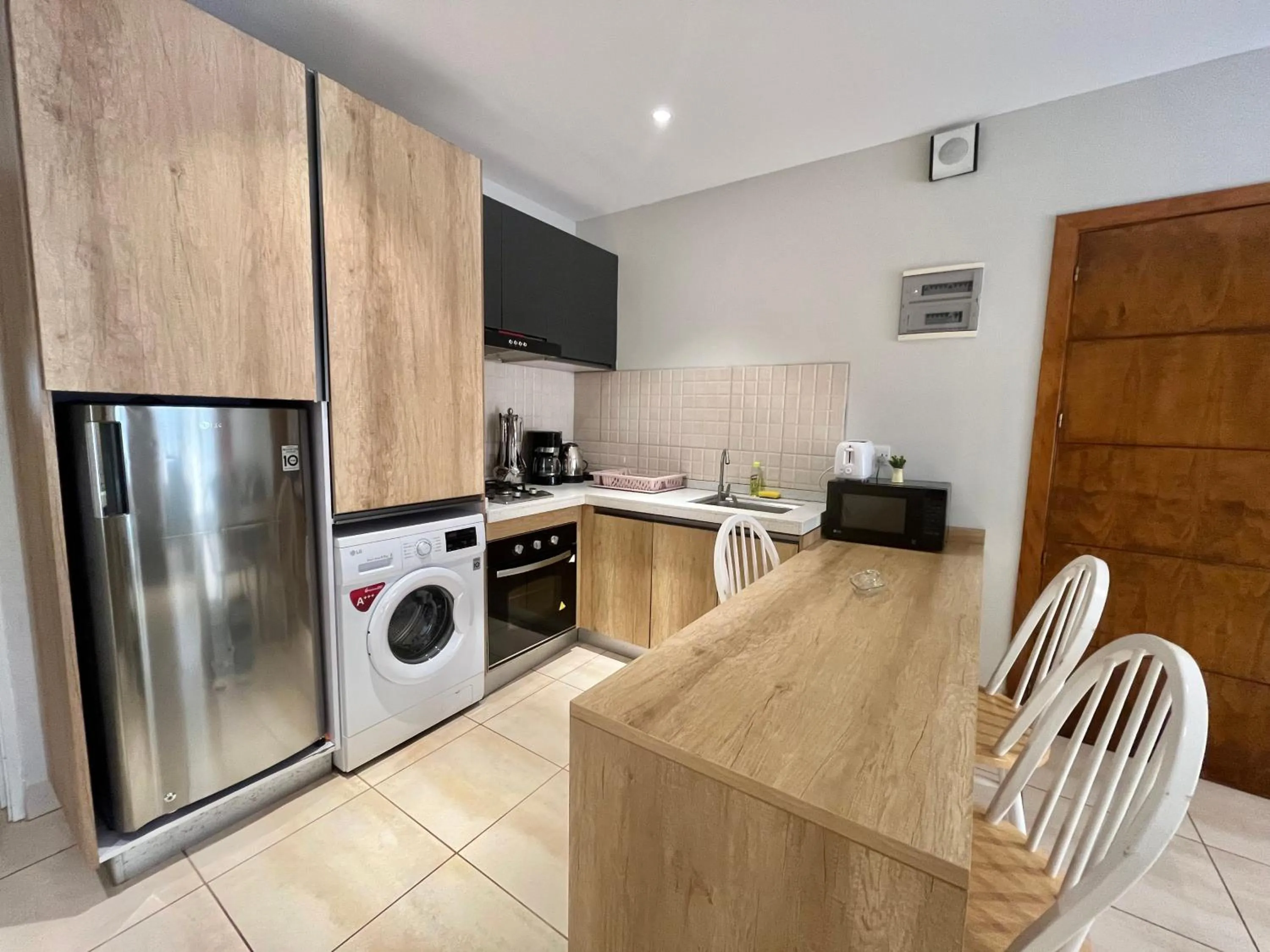 Kitchen or kitchenette in Forest View Apartments