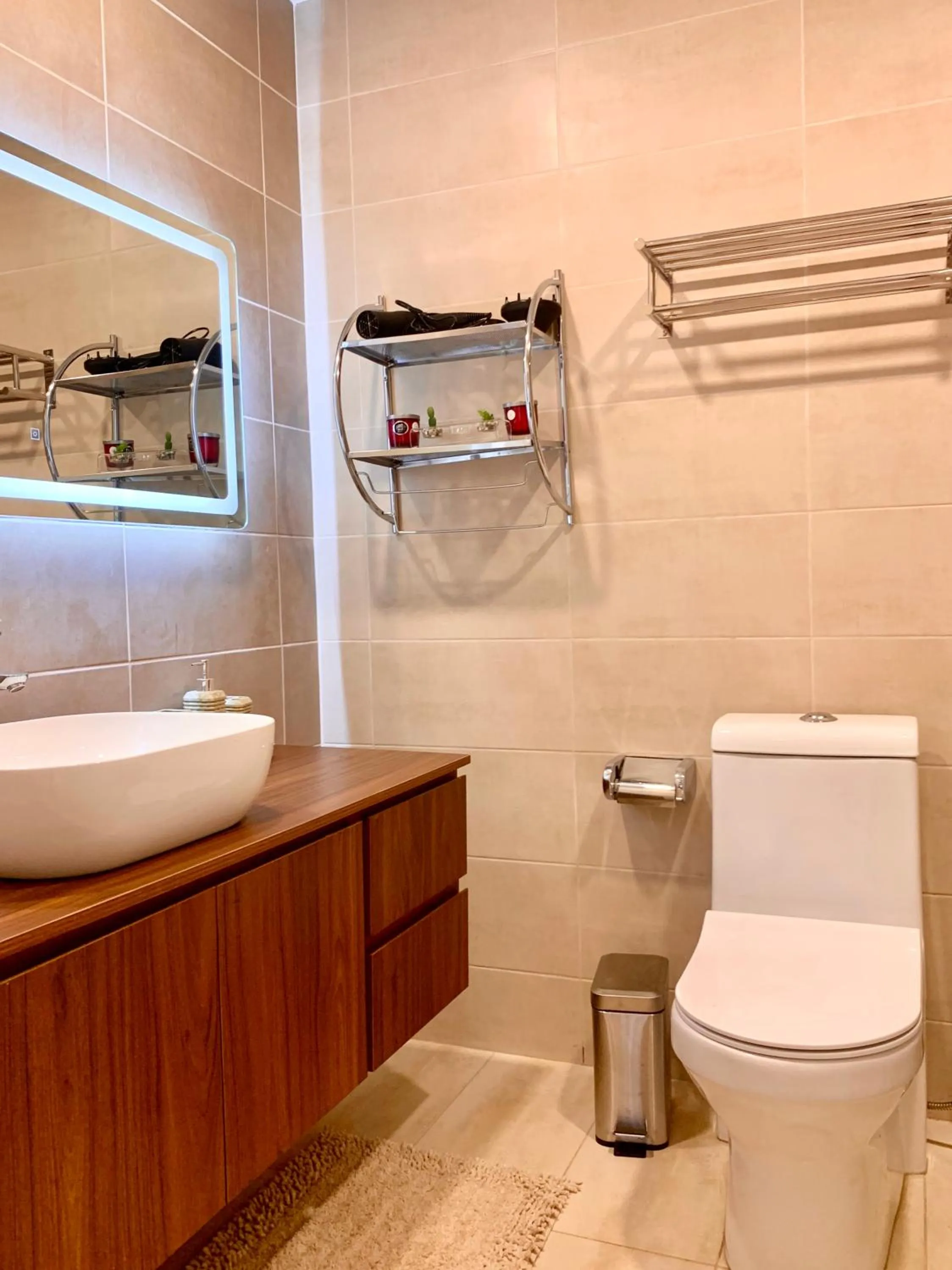 Bathroom in Forest View Apartments