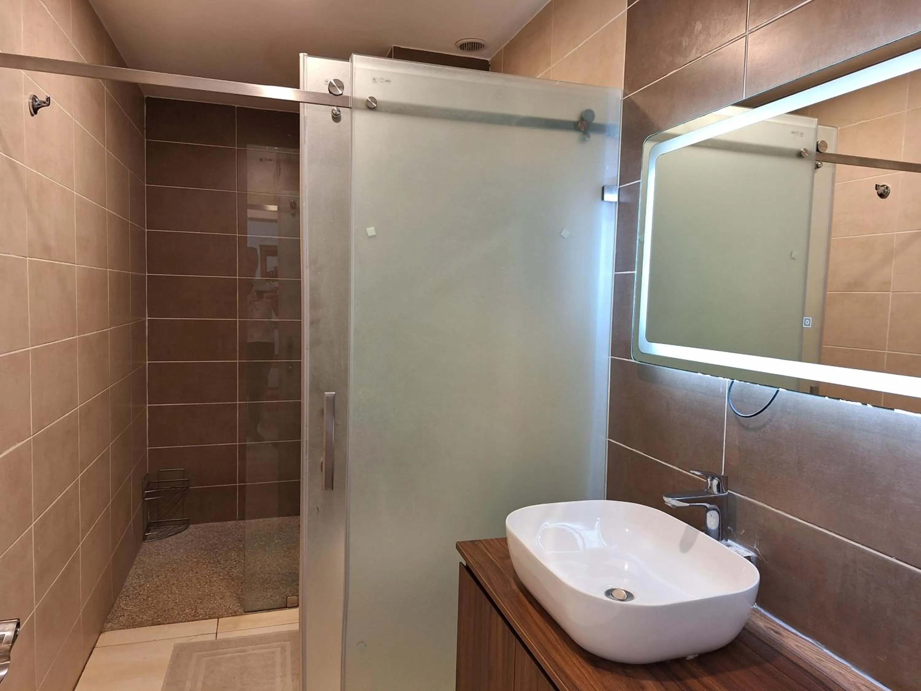 Bathroom in Forest View Apartments