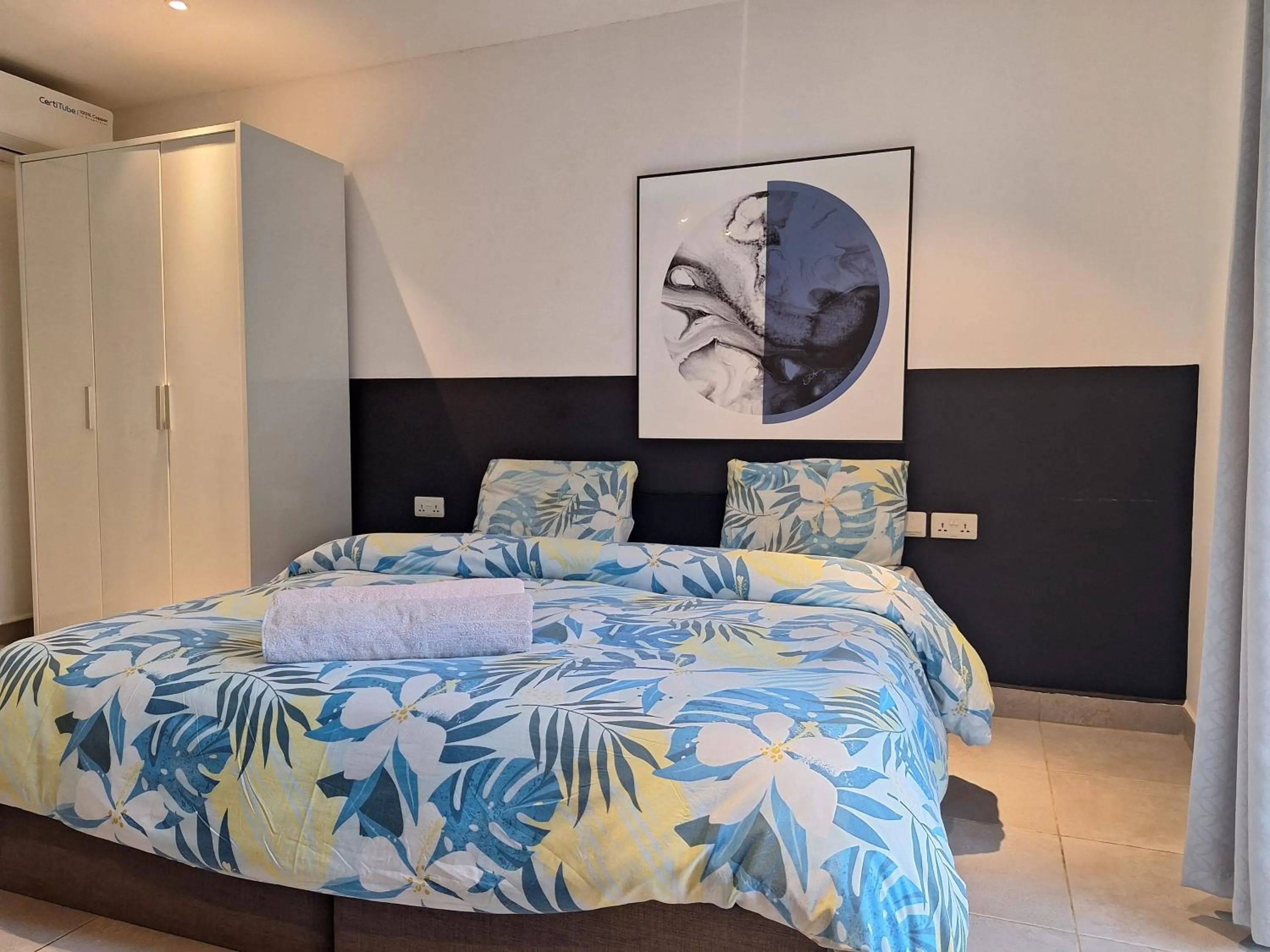 Bed in Forest View Apartments