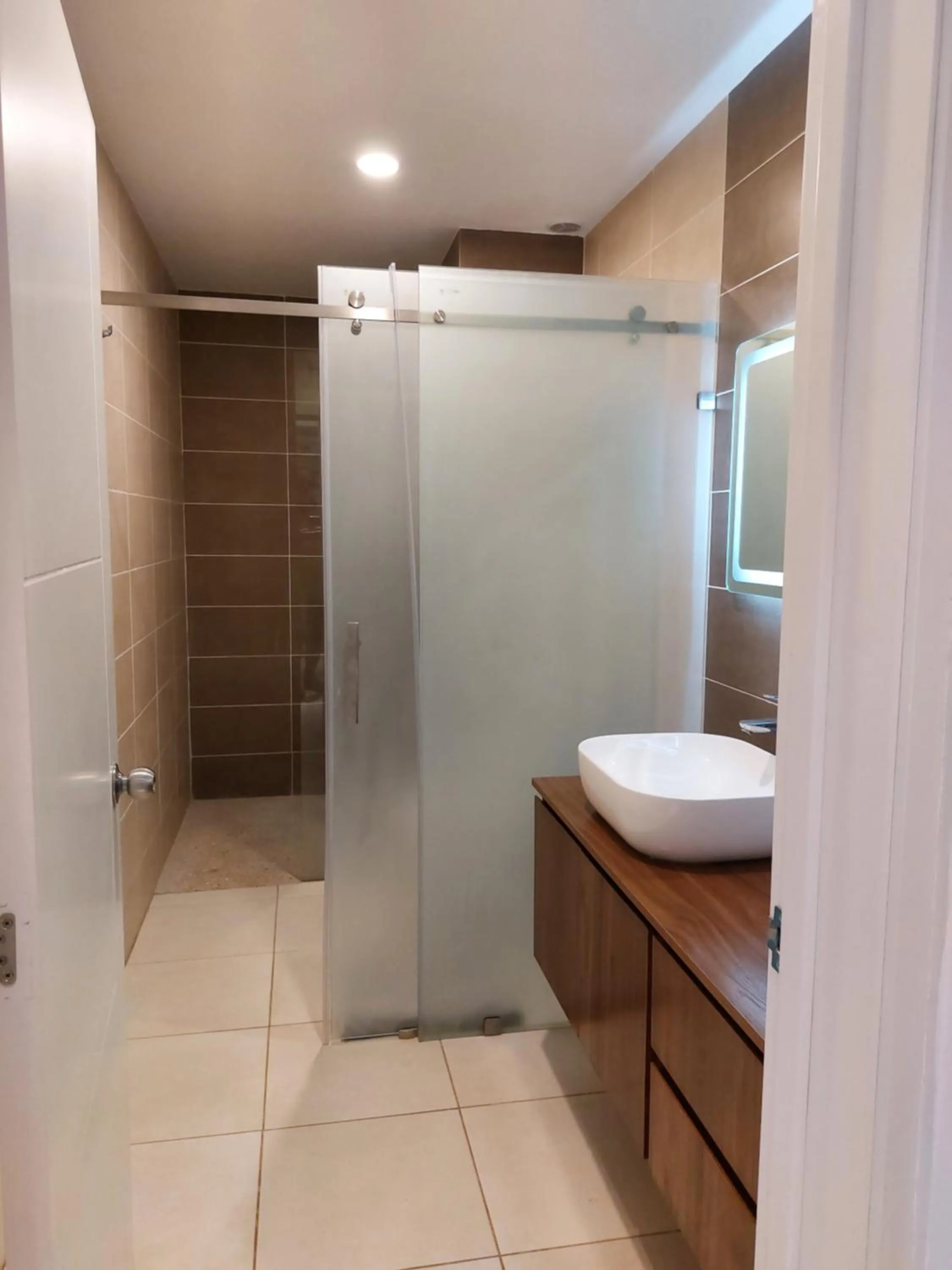 Bathroom in Forest View Apartments