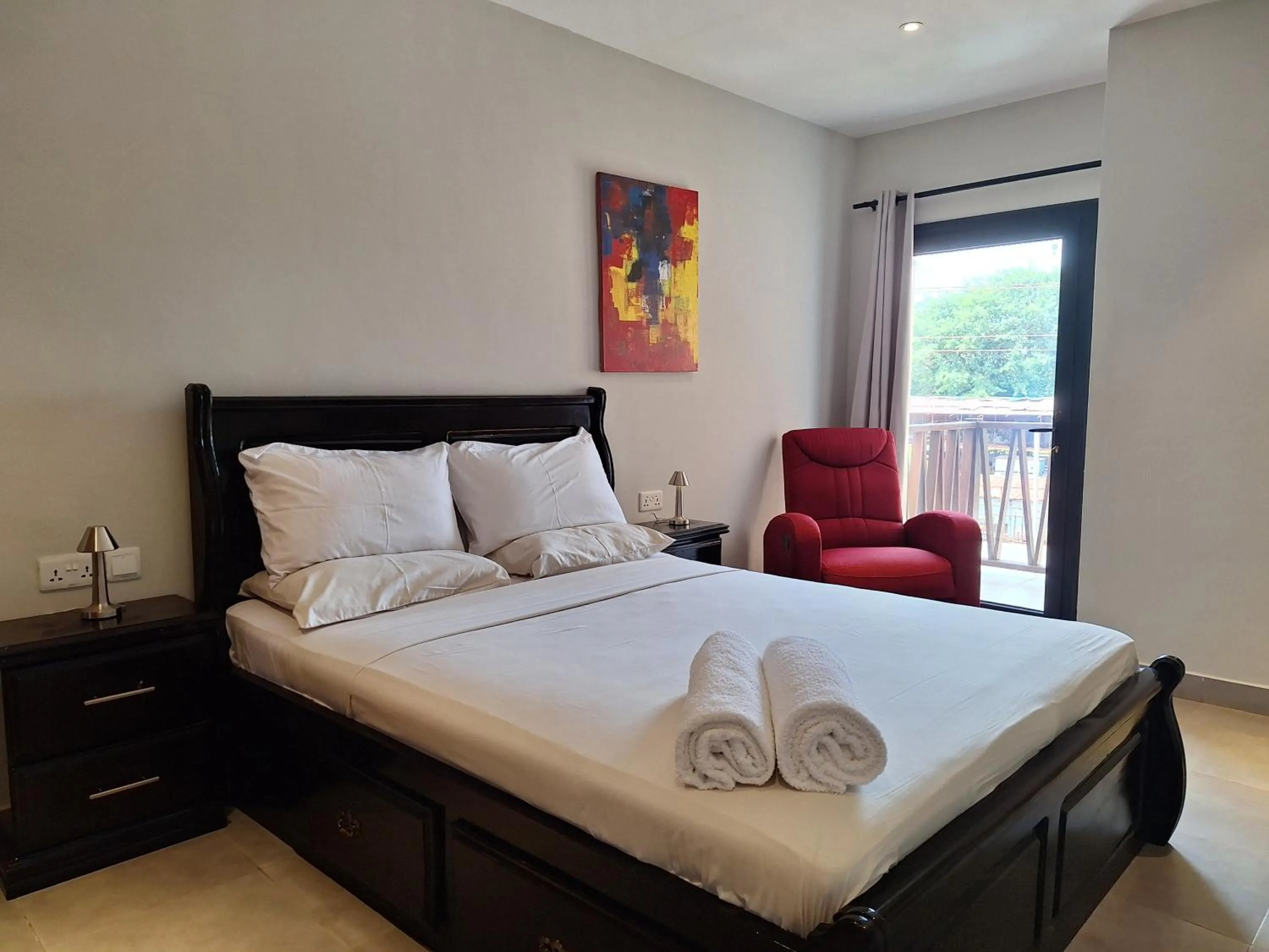 Bed in Forest View Apartments