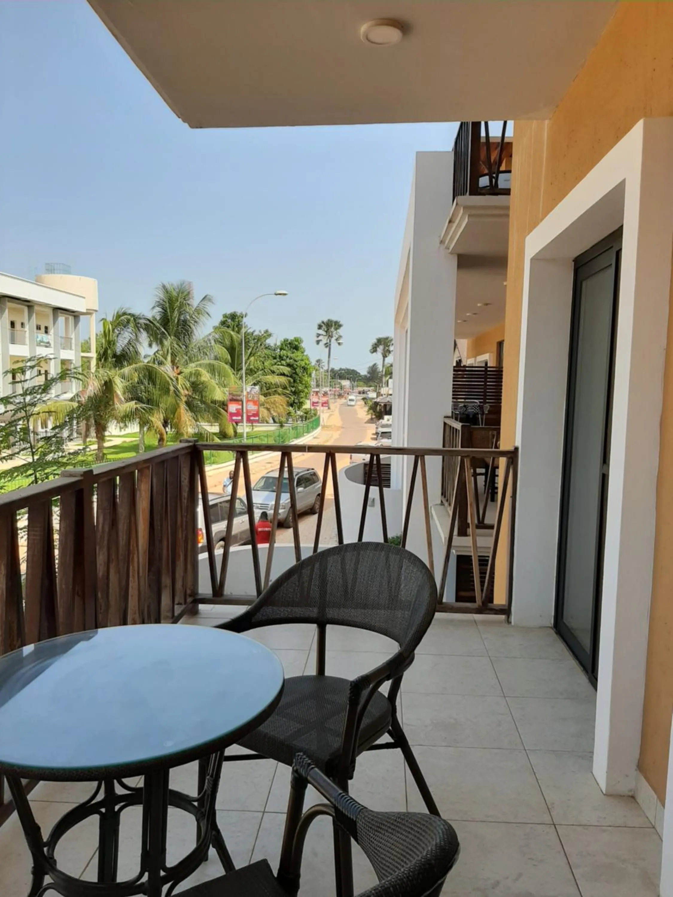 Quiet street view in Forest View Apartments