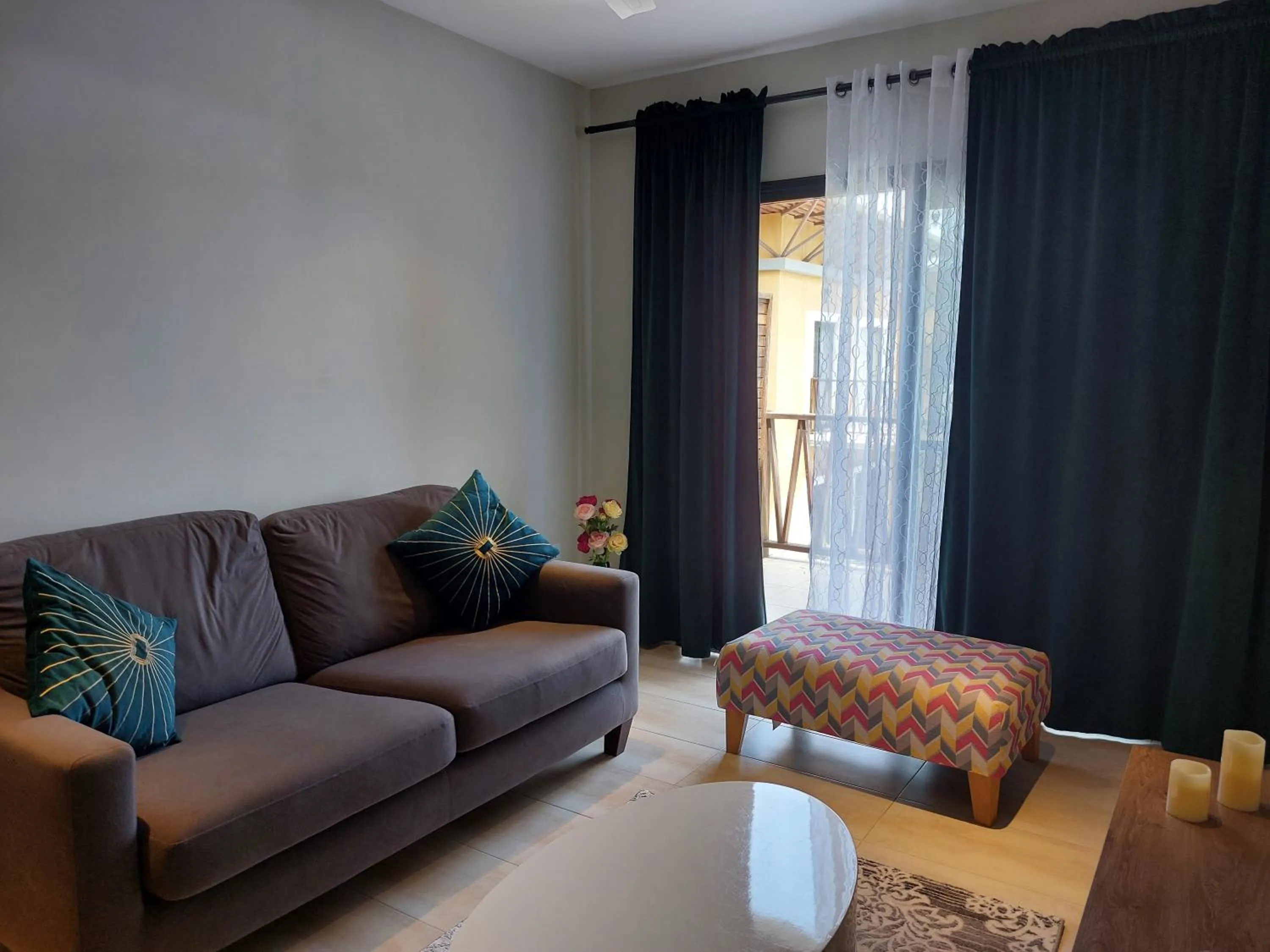 Living room in Forest View Apartments