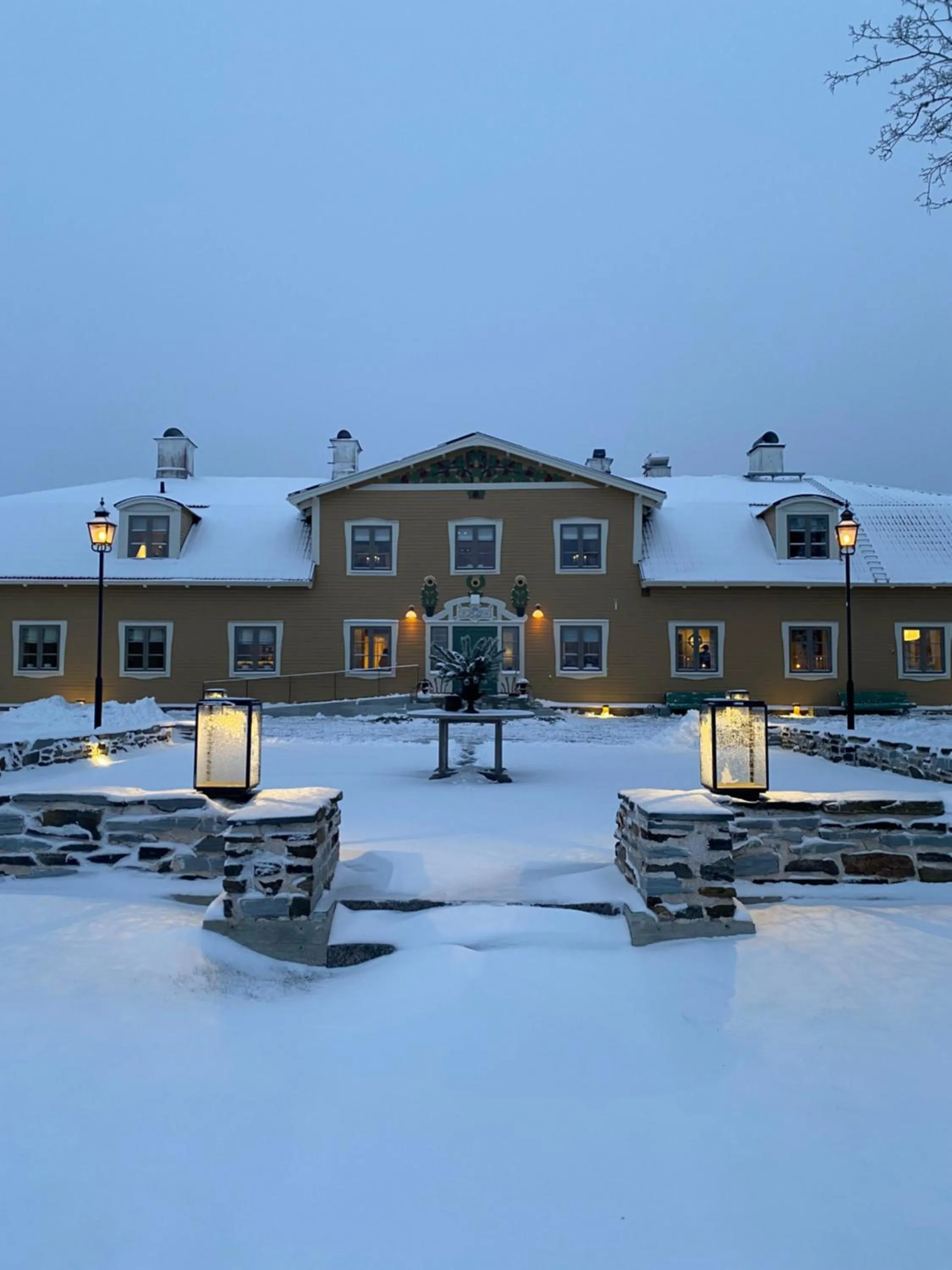 Property building in Villa Baro