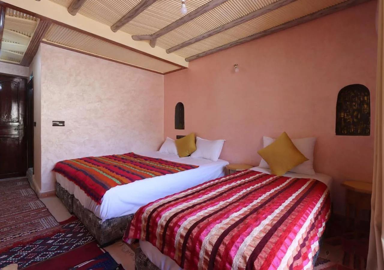 Photo of the whole room, Bed in RiadAtlasChateau