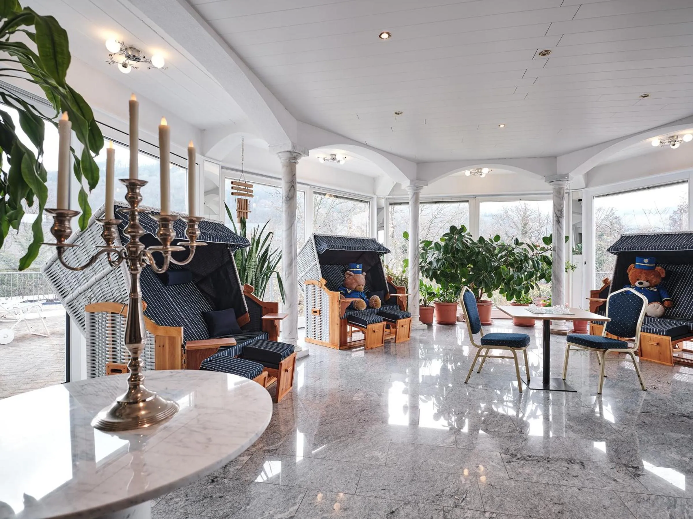 Lounge or bar in TIPTOP Hotel am Hochrhein