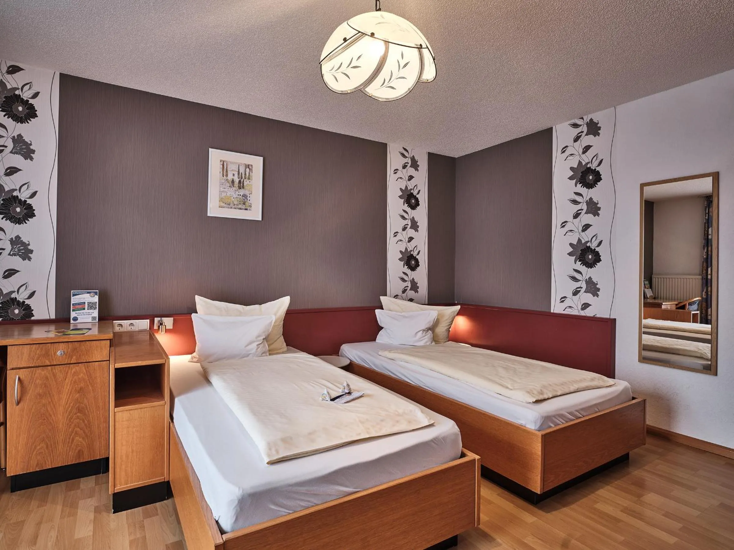 Bed in TIPTOP Hotel am Hochrhein