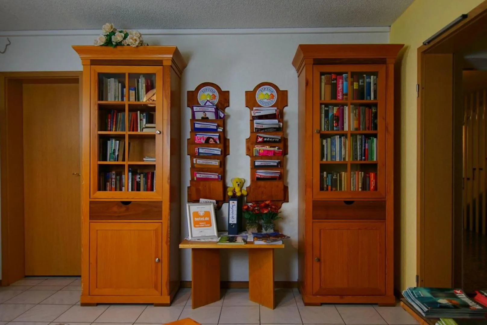 Library in TIPTOP Hotel am Hochrhein