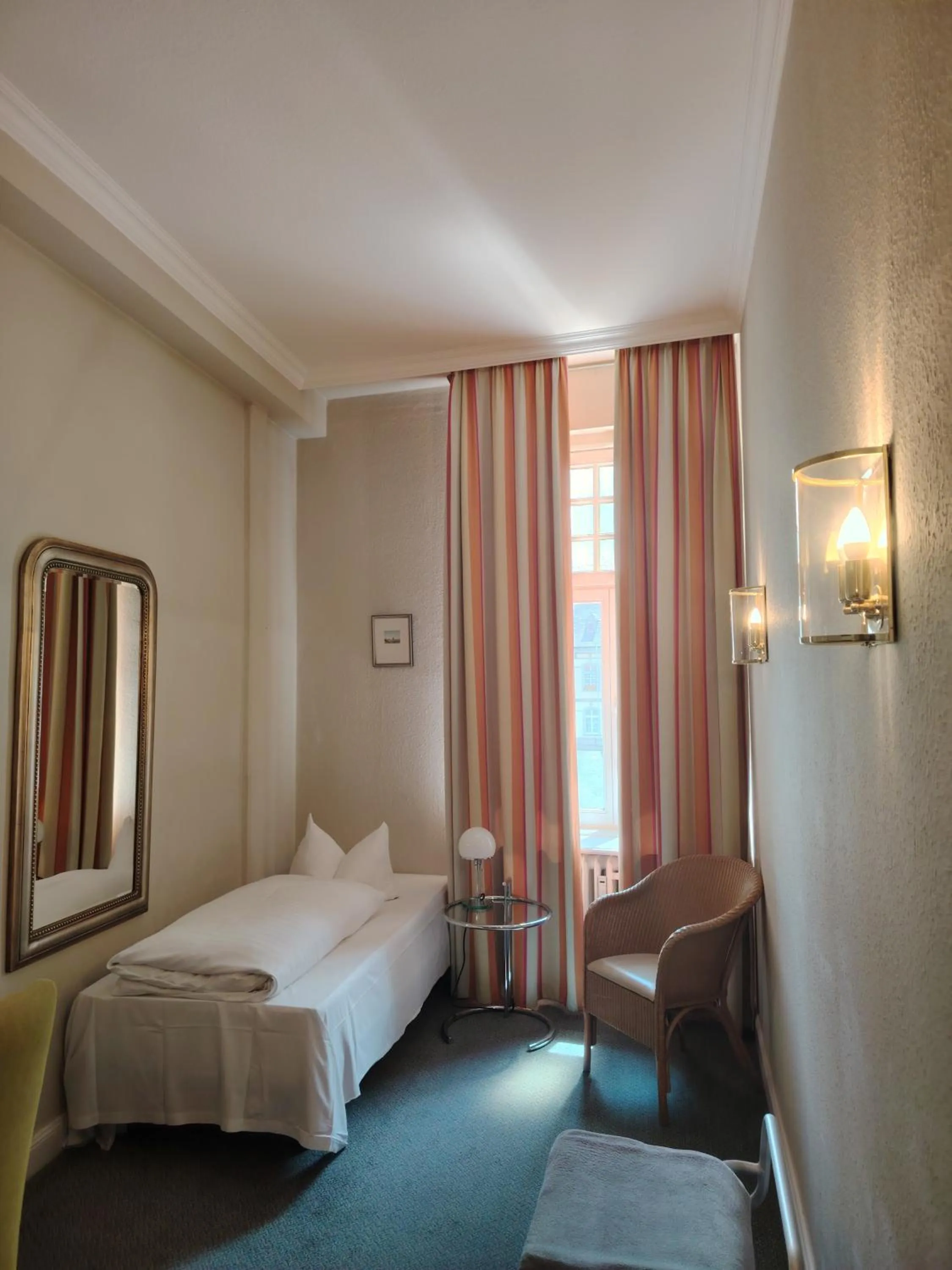 Bed in Hotel Drei Kronen