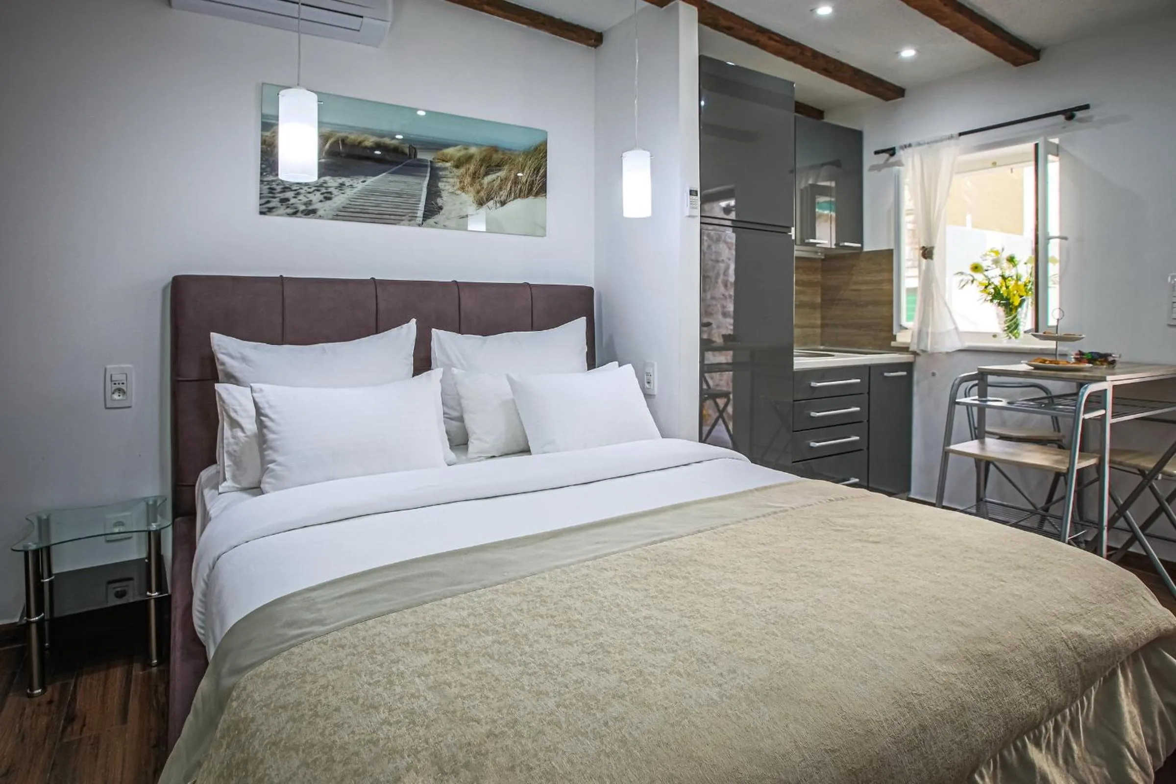 Bed in Theatre luxury rooms