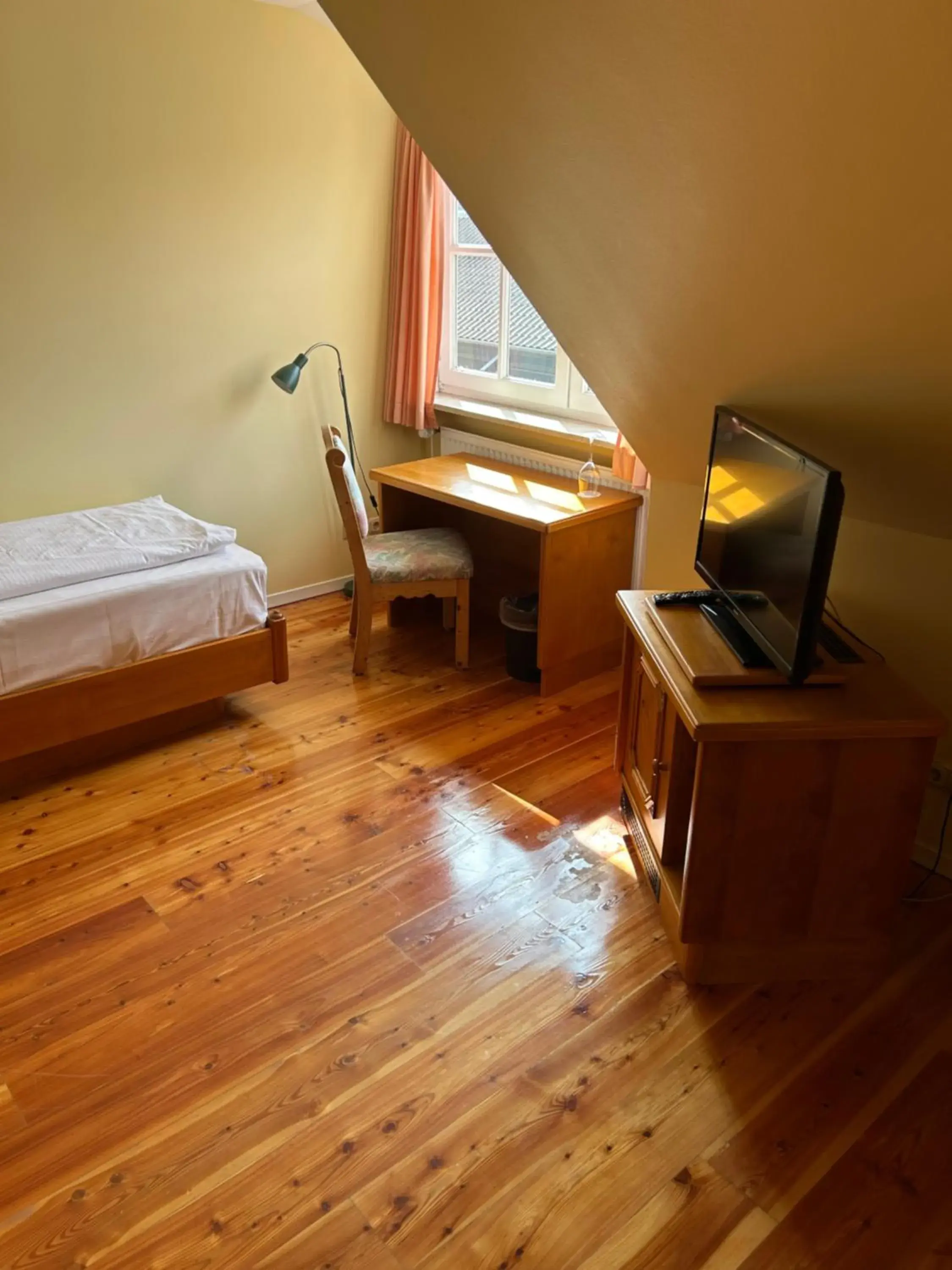 Single Room in Heide Hotel Reinstorf Single Room in Heide Hotel Reinstorf