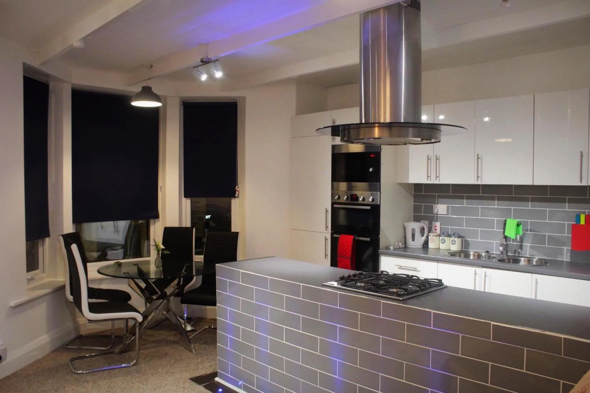 Kitchen or kitchenette in The Place by the Sea