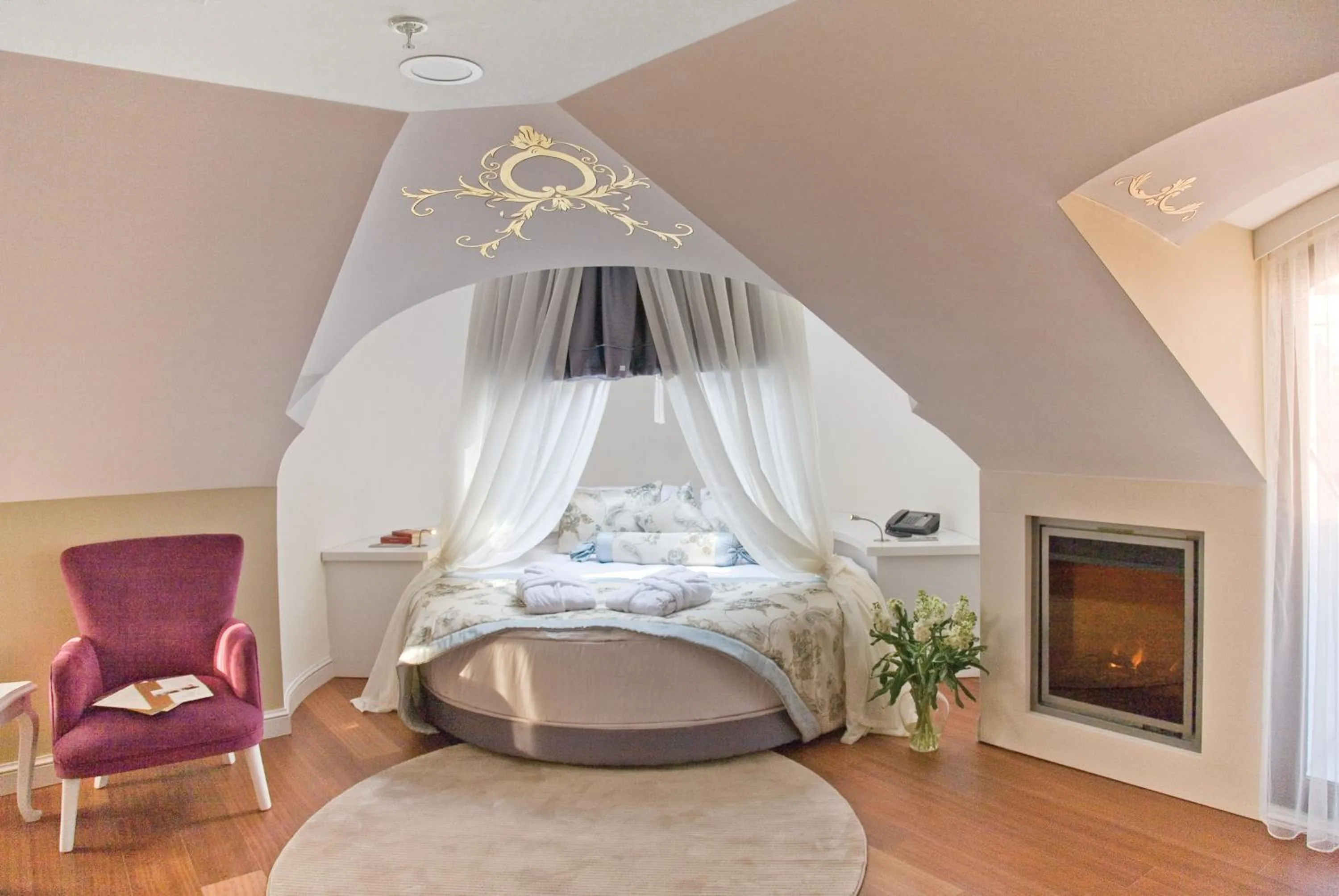 Photo of the whole room, Bed in Hurry Inn Merter Istanbul