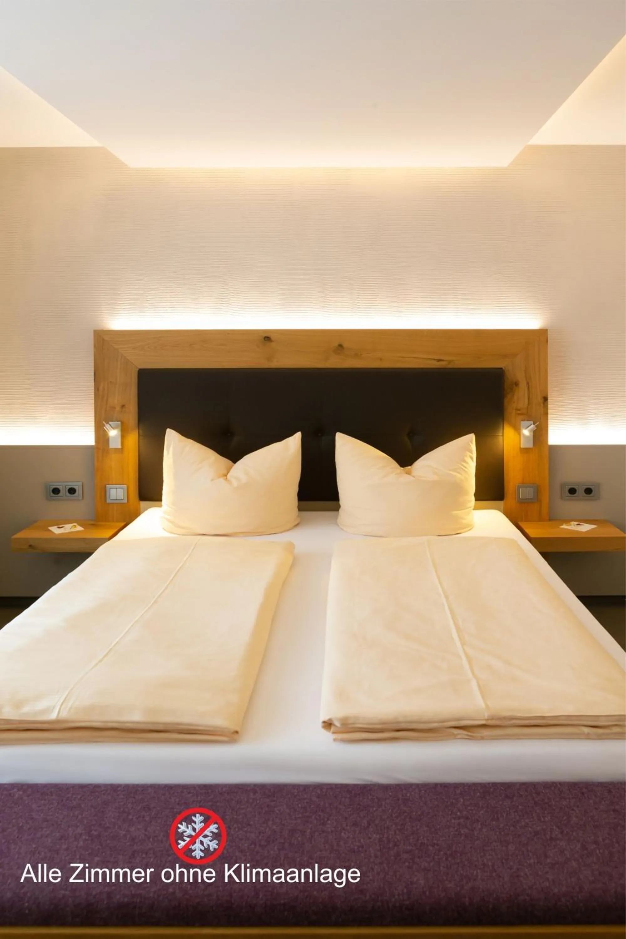 Photo of the whole room, Bed in Hotel-Restaurant Bierhäusle