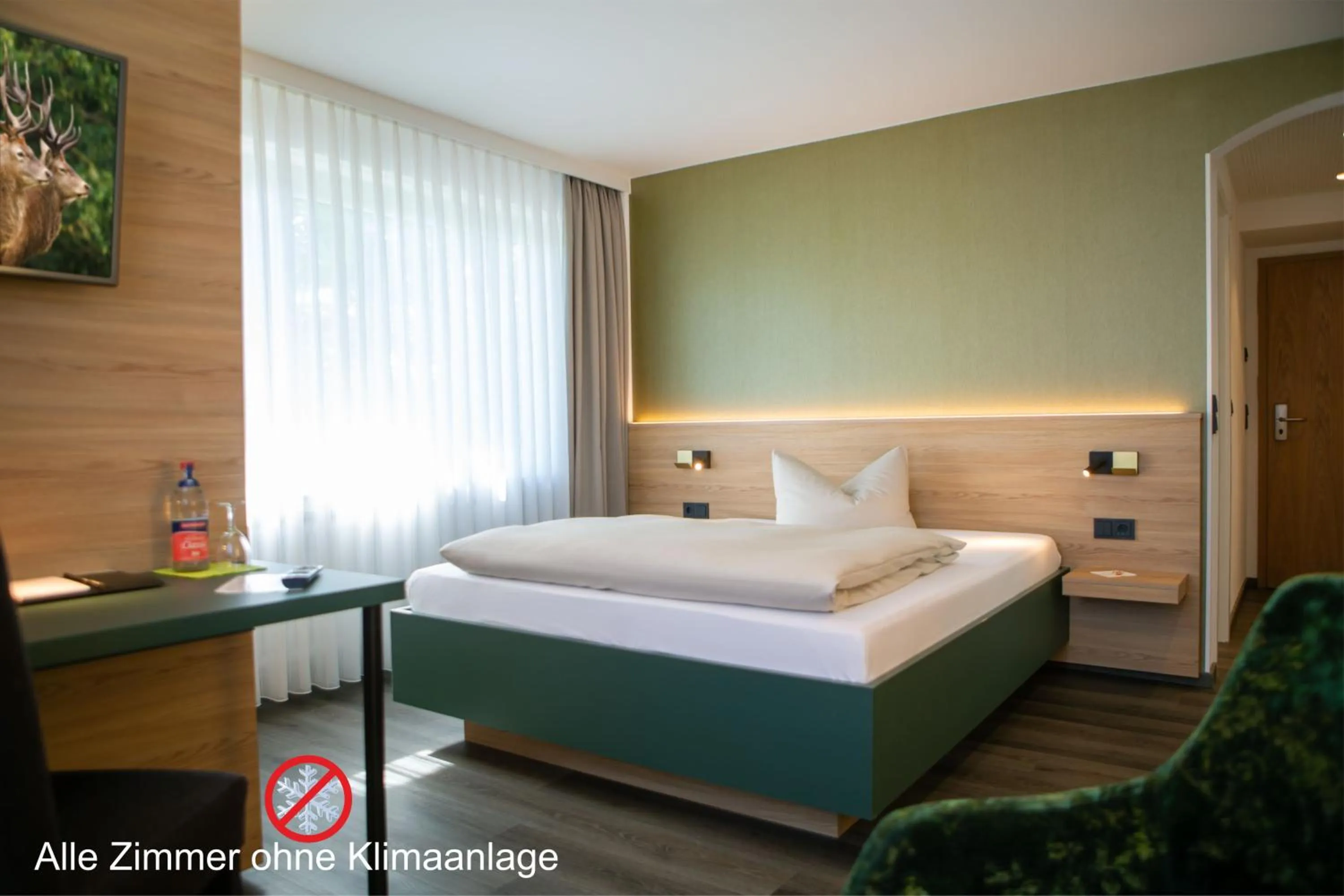 Photo of the whole room, Bed in Hotel-Restaurant Bierhäusle