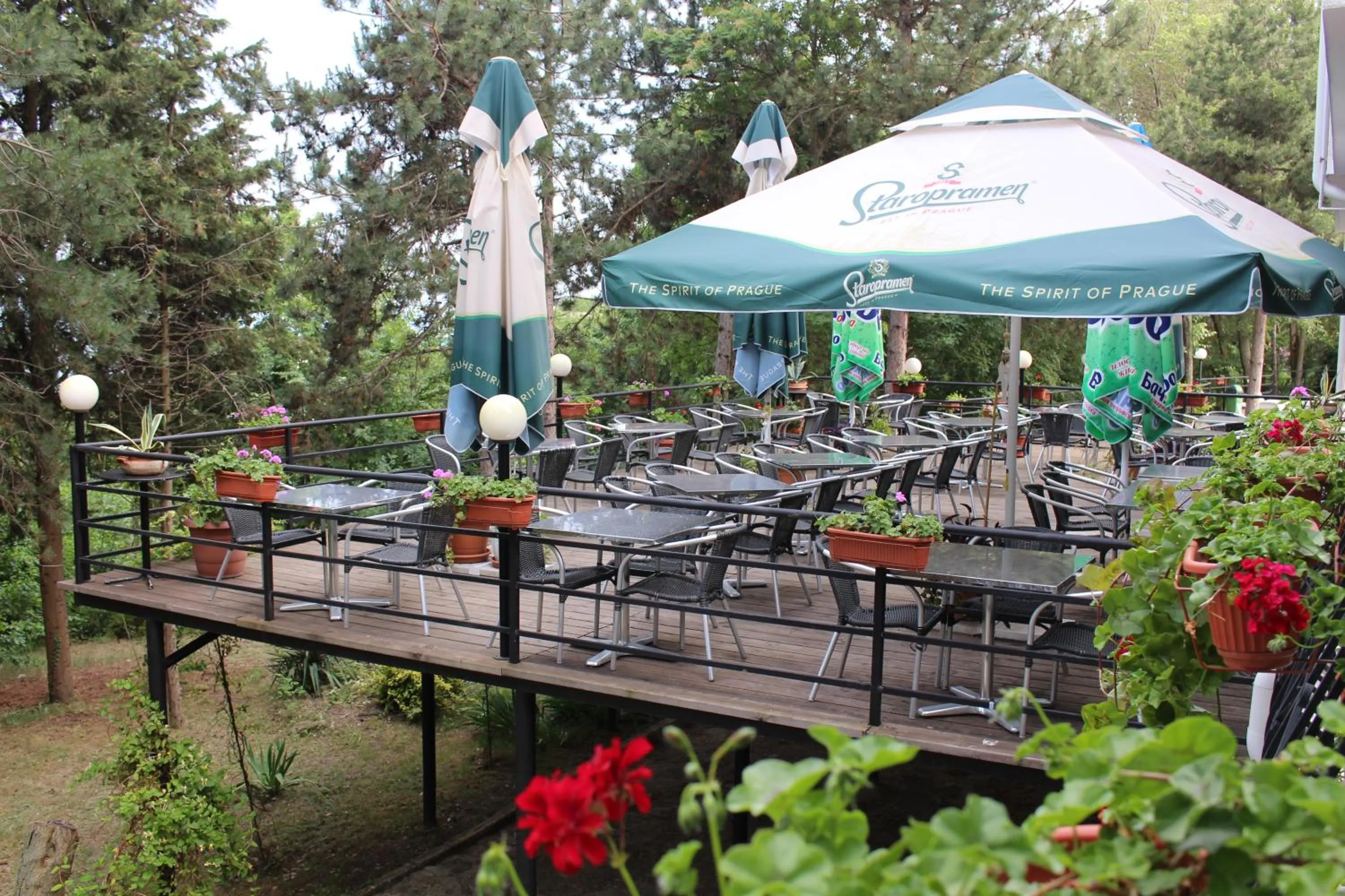 Garden in Park Hotel Briz - All Inclusive & Free Parking