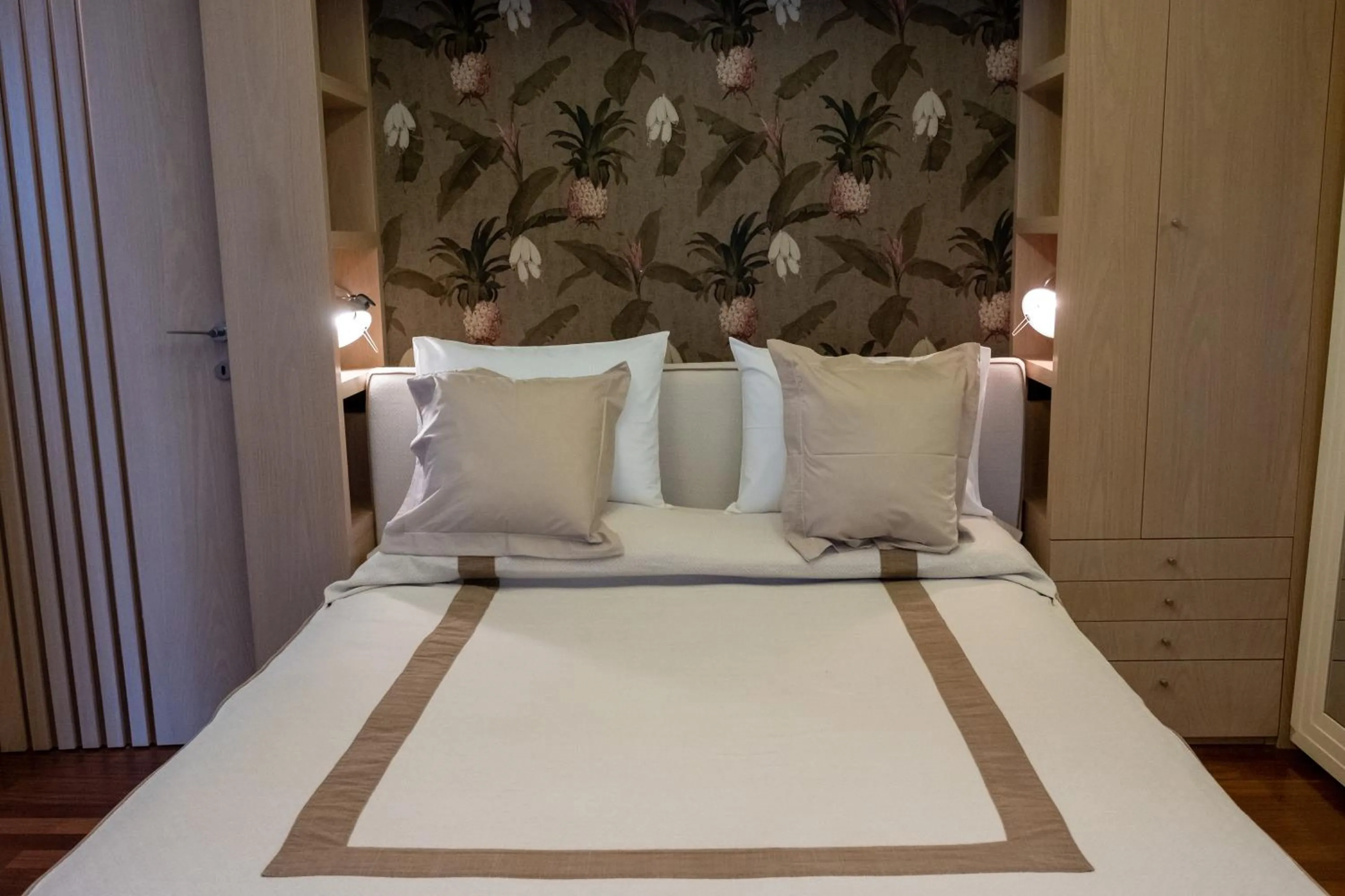 Bed in Hotel Estense