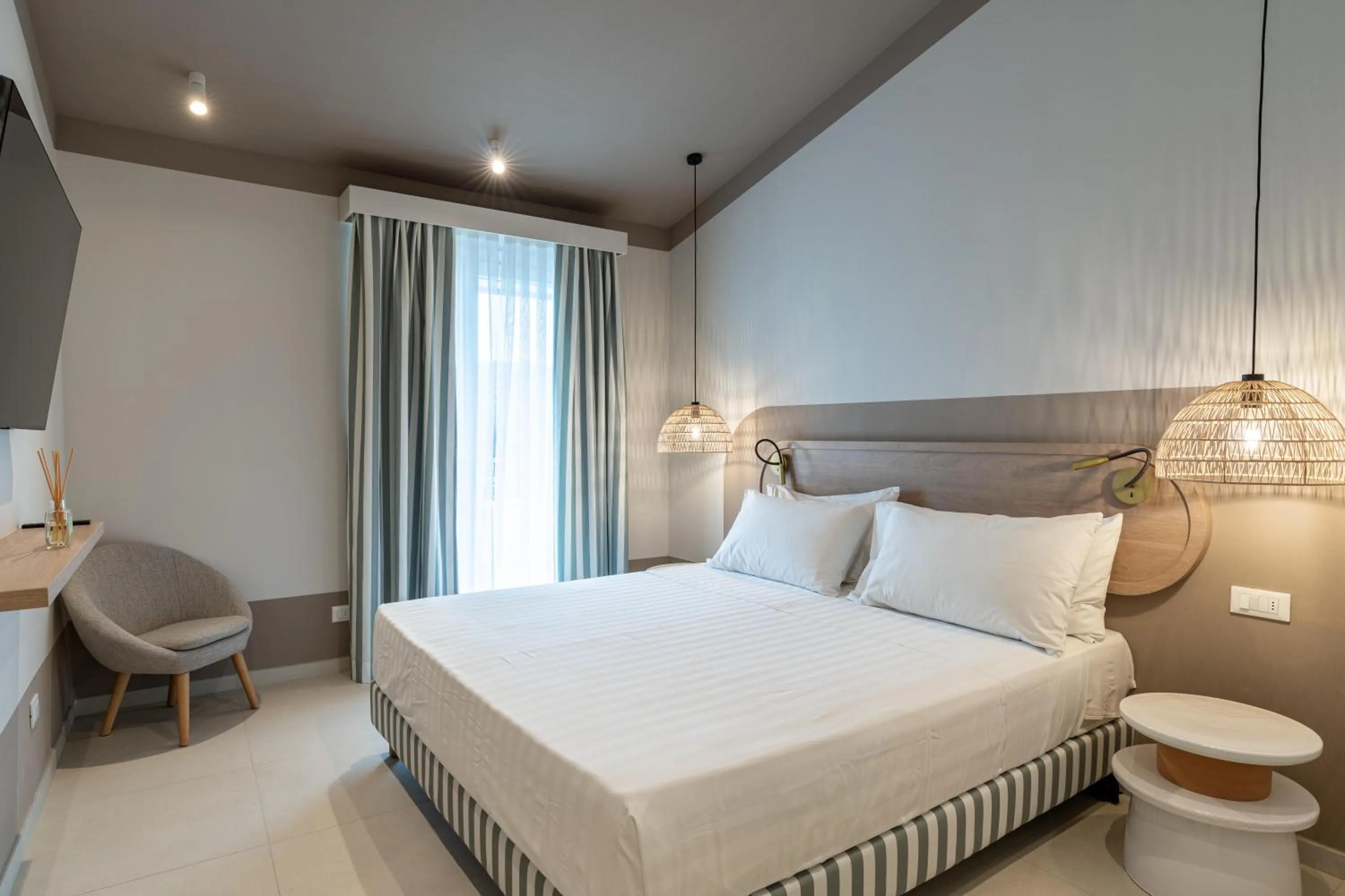 View (from property/room), Bed in Hotel Estense