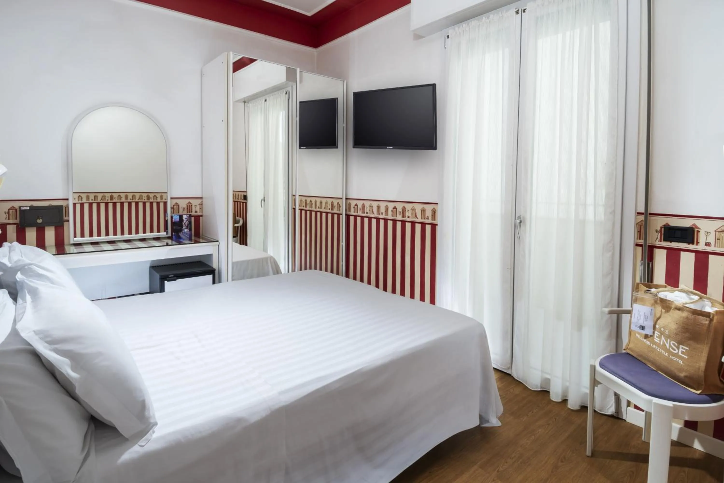 Bedroom, Bed in Hotel Estense