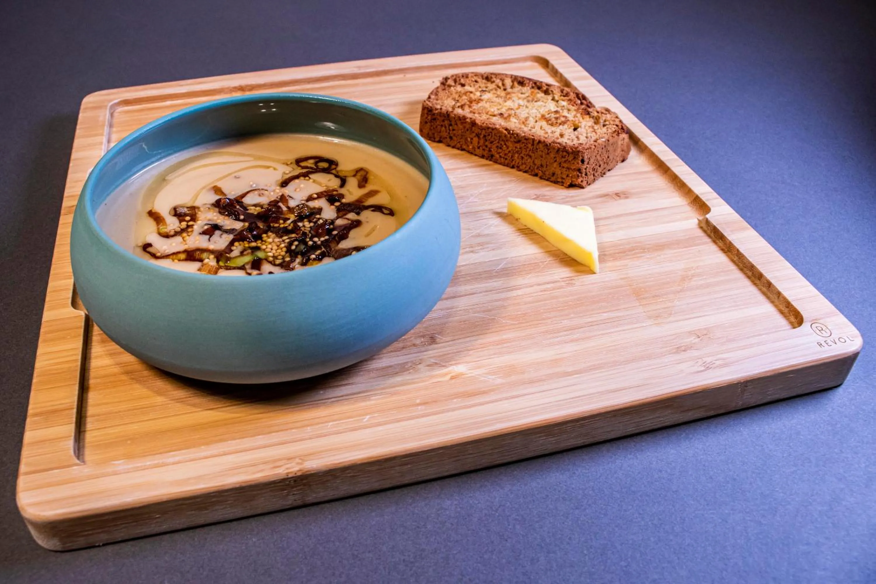 Restaurant/places to eat in Hillyard House Hotel