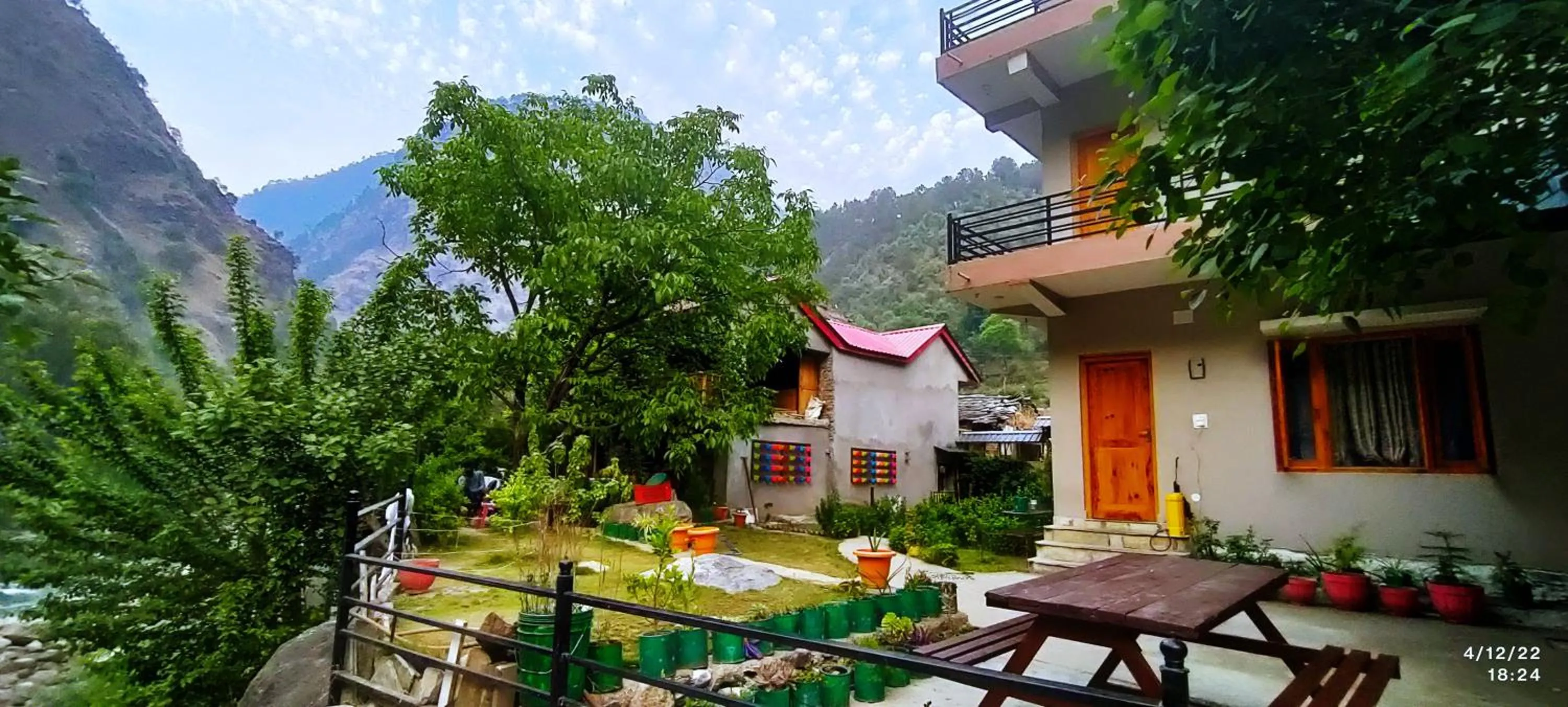 Tirthan Grand Riverside