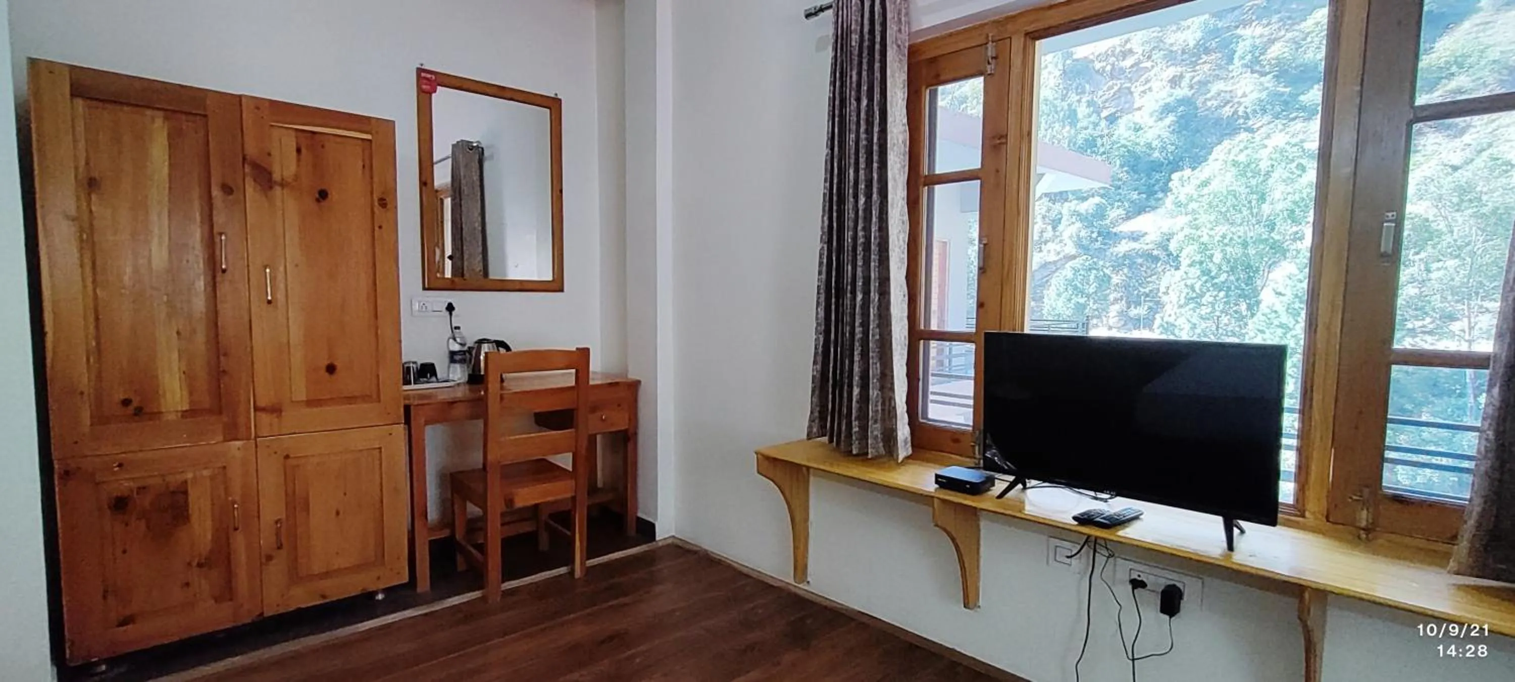 Tirthan Grand Riverside