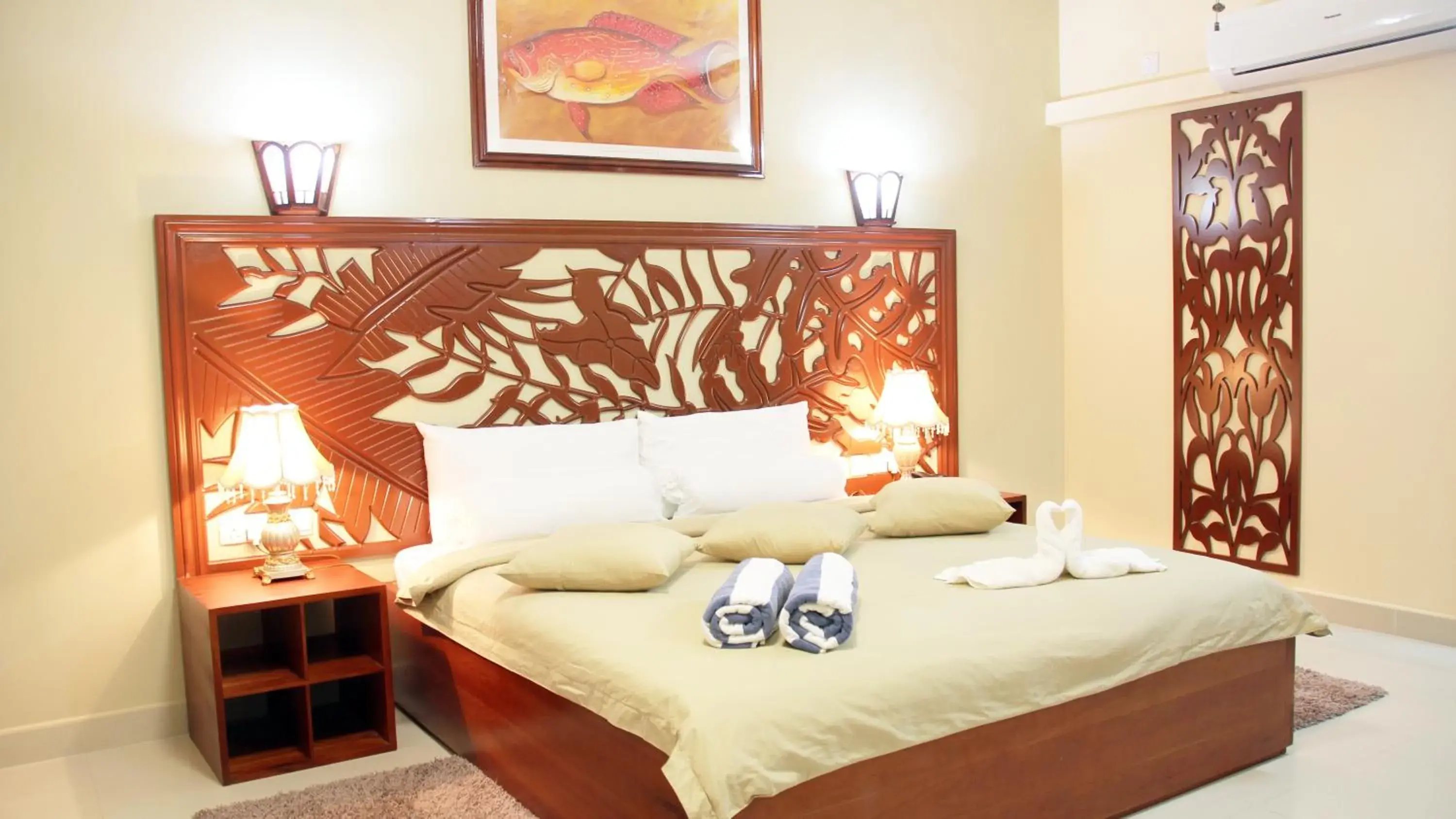 Bed in Pirogue Lodge Bed in Pirogue Lodge